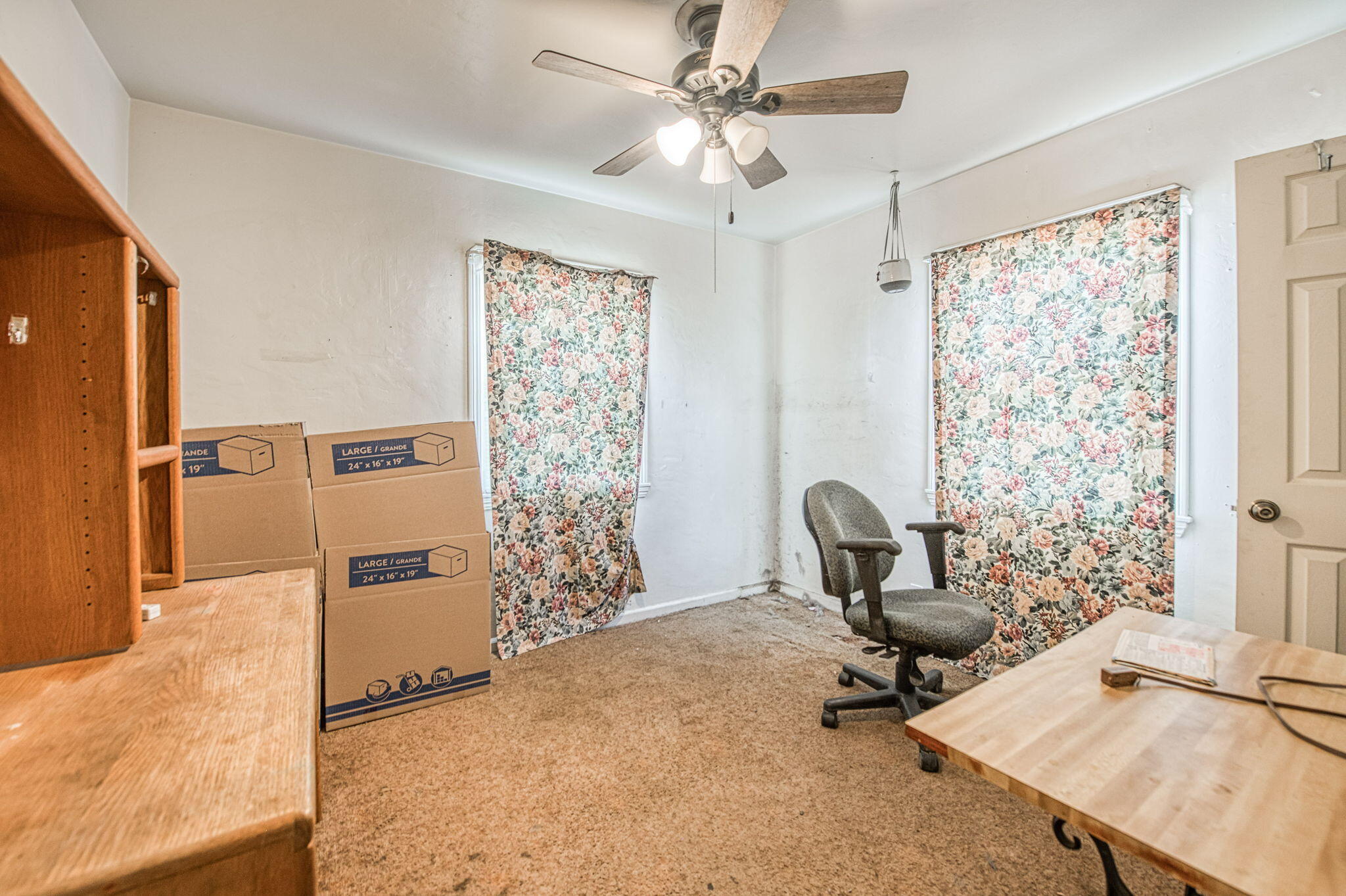 908 S Clark St, Visalia, CA 93292