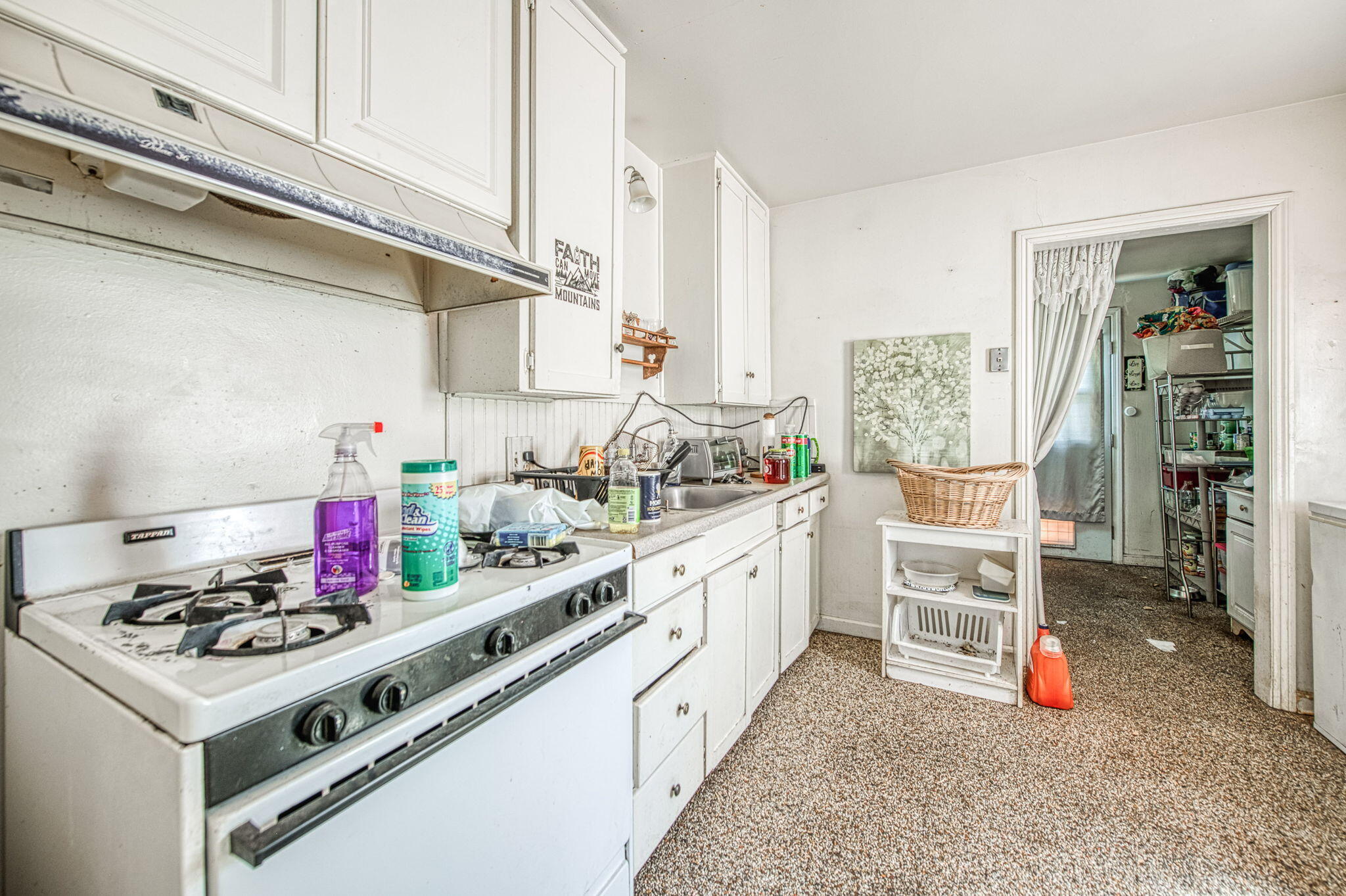 908 S Clark St, Visalia, CA 93292