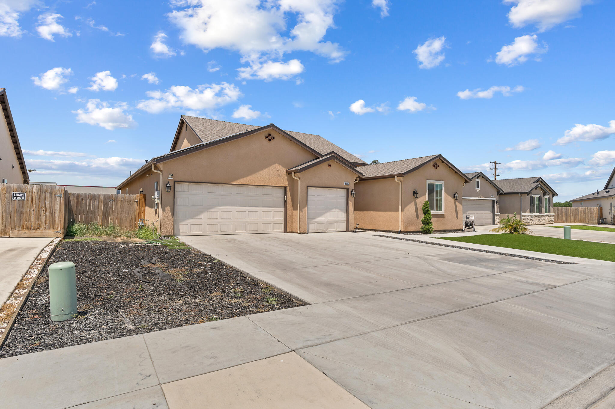 3637 Luke St, Tulare, CA 93274