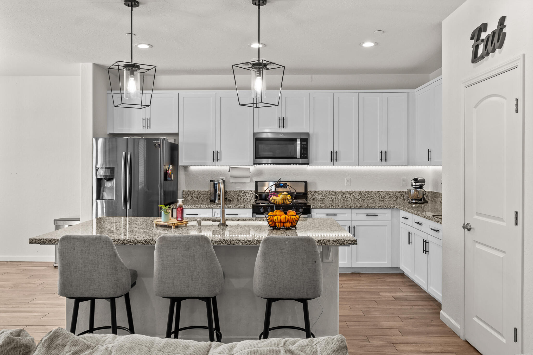 3637 Luke St, Tulare, CA 93274