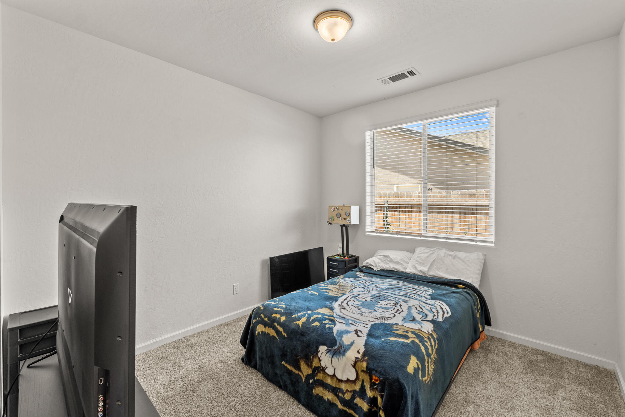 3637 Luke St, Tulare, CA 93274