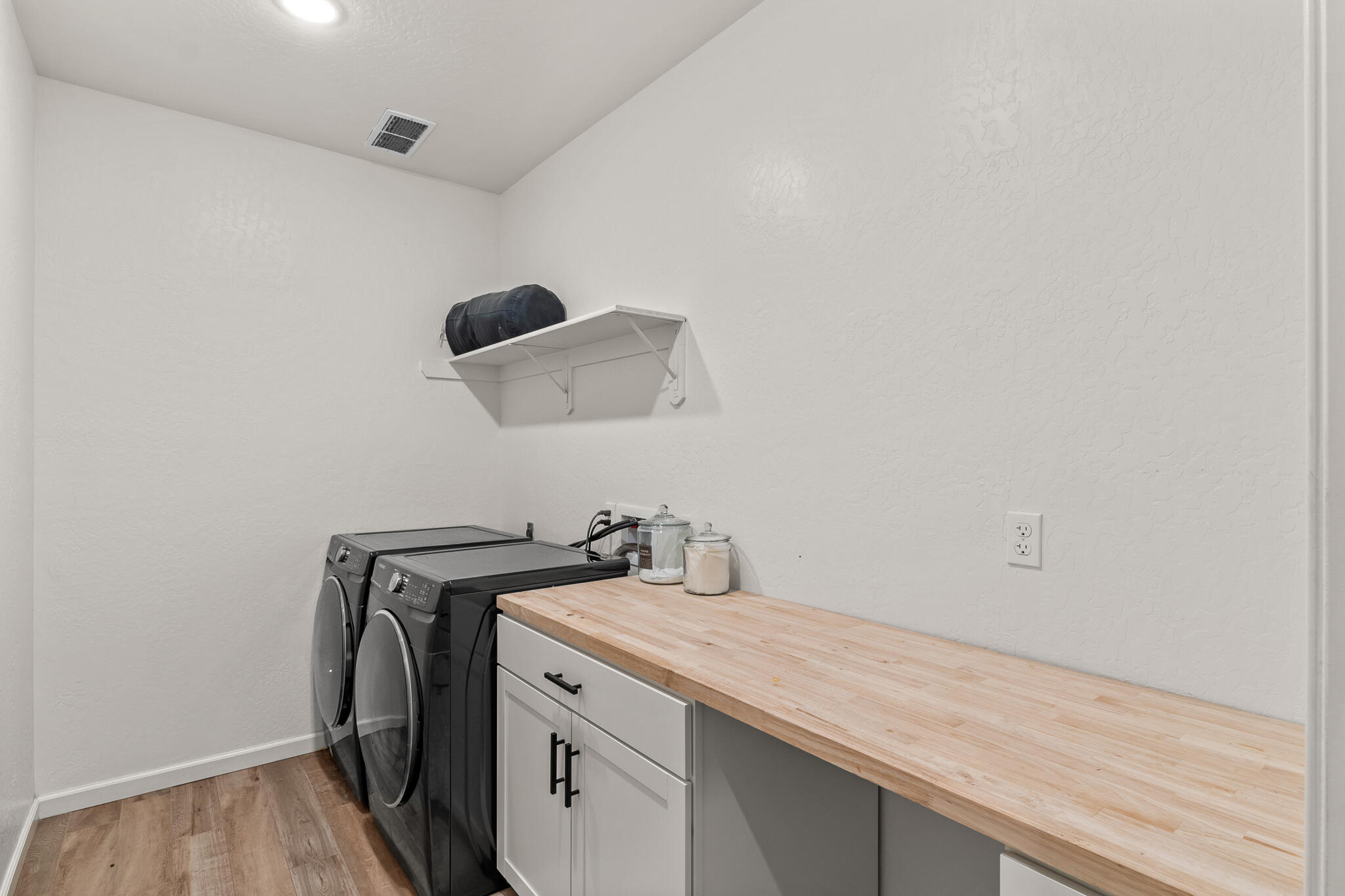 3637 Luke St, Tulare, CA 93274