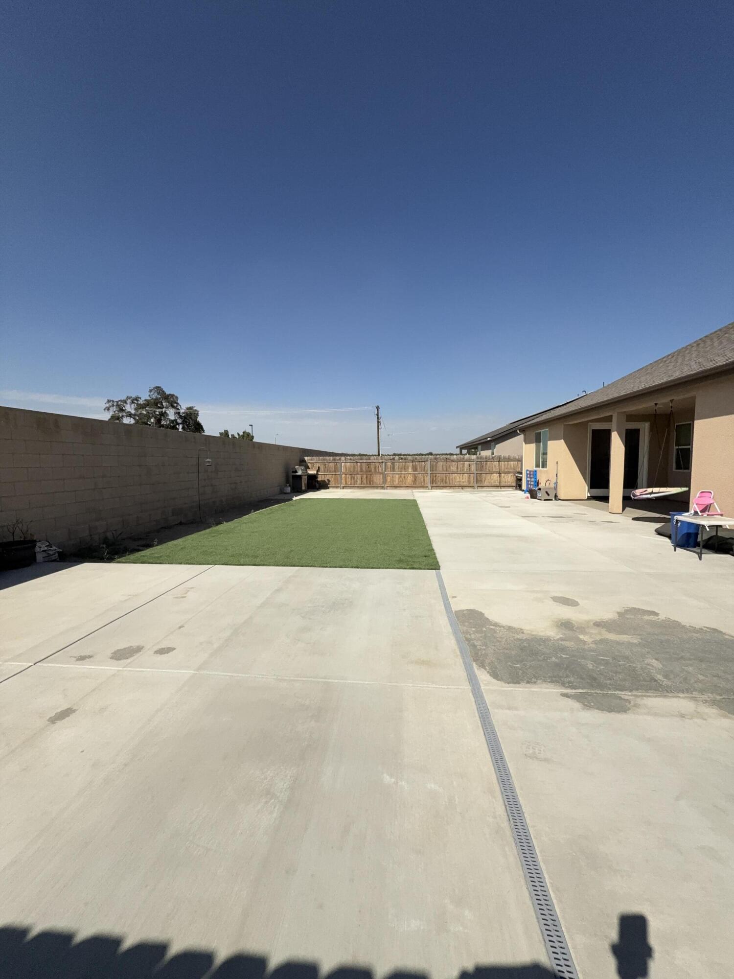 3637 Luke St, Tulare, CA 93274