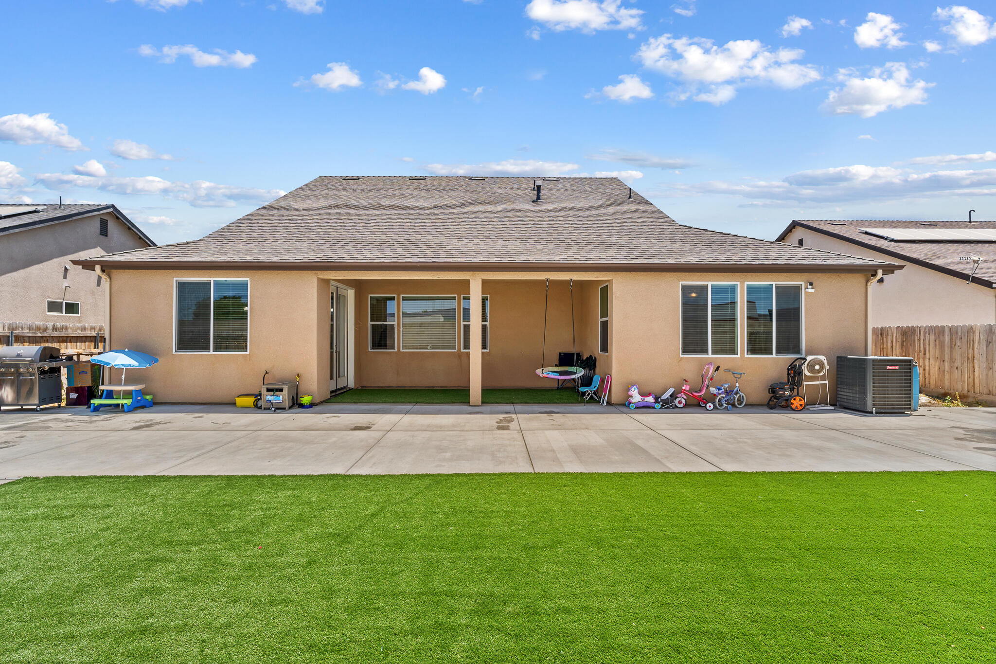 3637 Luke St, Tulare, CA 93274