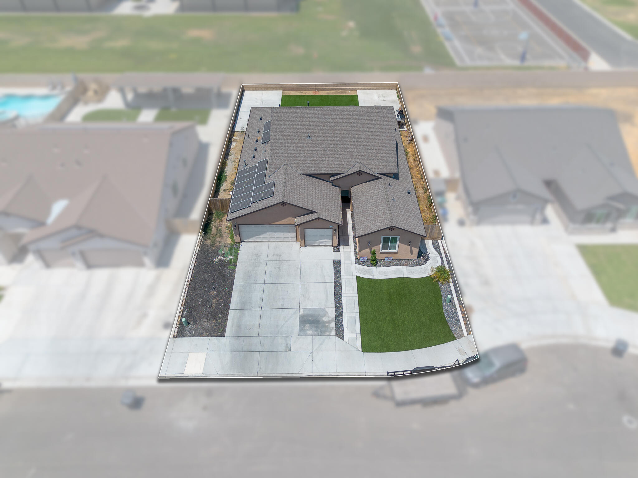 3637 Luke St, Tulare, CA 93274