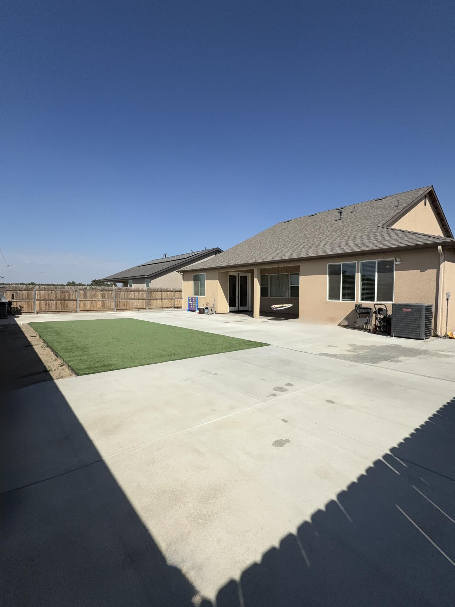 3637 Luke St, Tulare, CA 93274