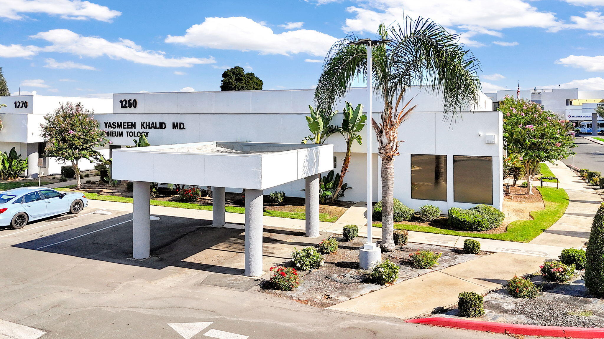 1206 E Almond Ave, Madera, CA 93637