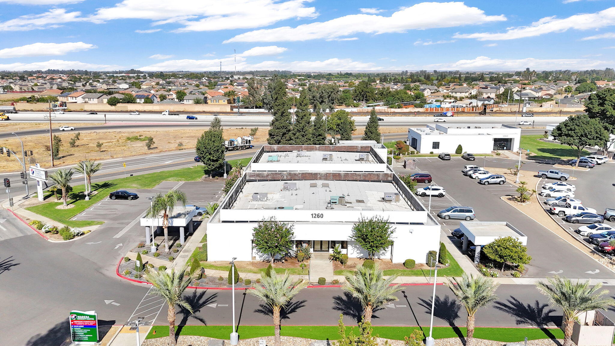 1206 E Almond Ave, Madera, CA 93637