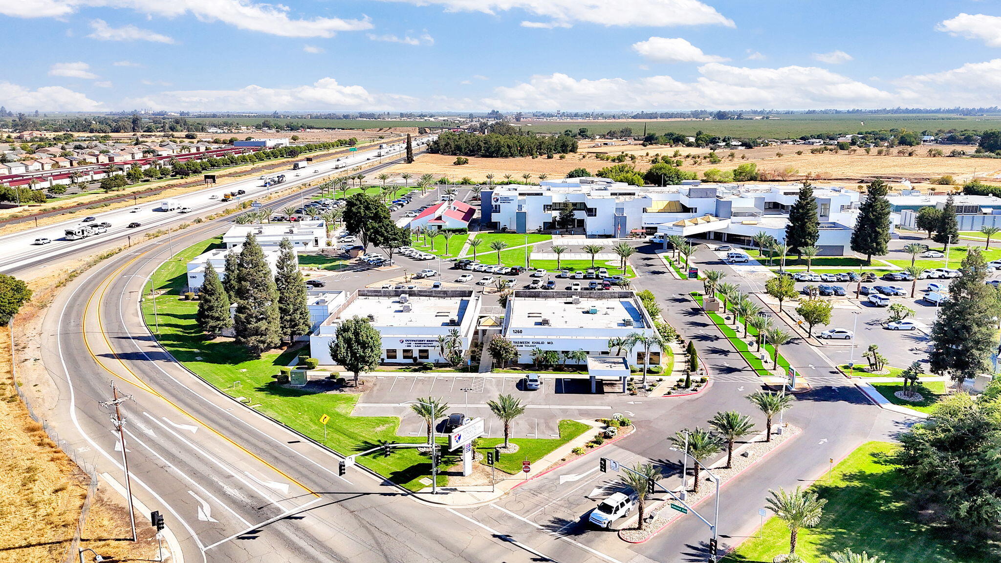 1206 E Almond Ave, Madera, CA 93637