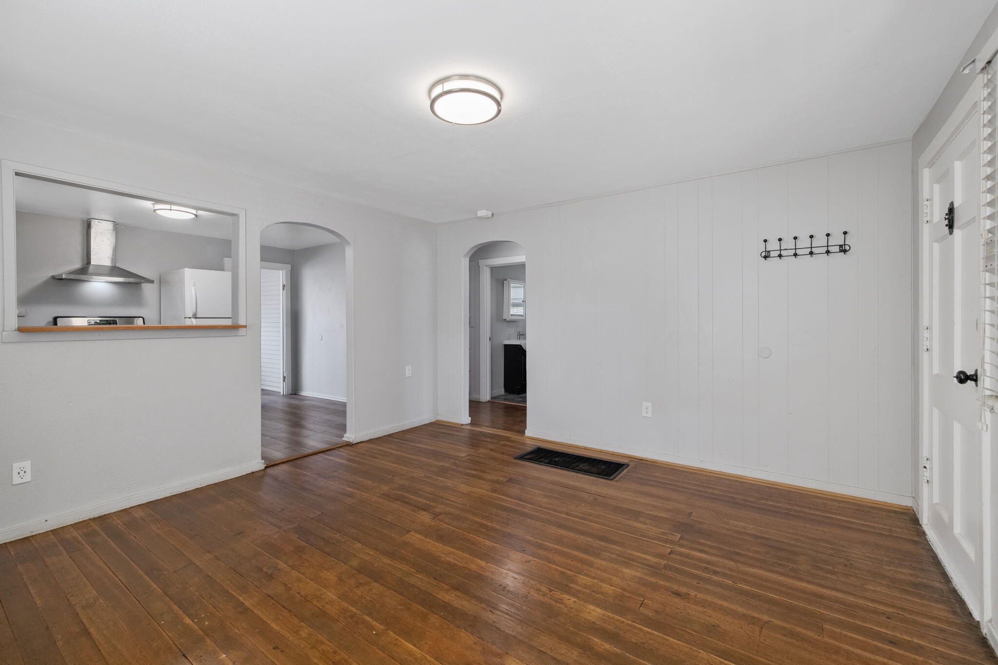 1419 S Crowe St, Visalia, CA 93277