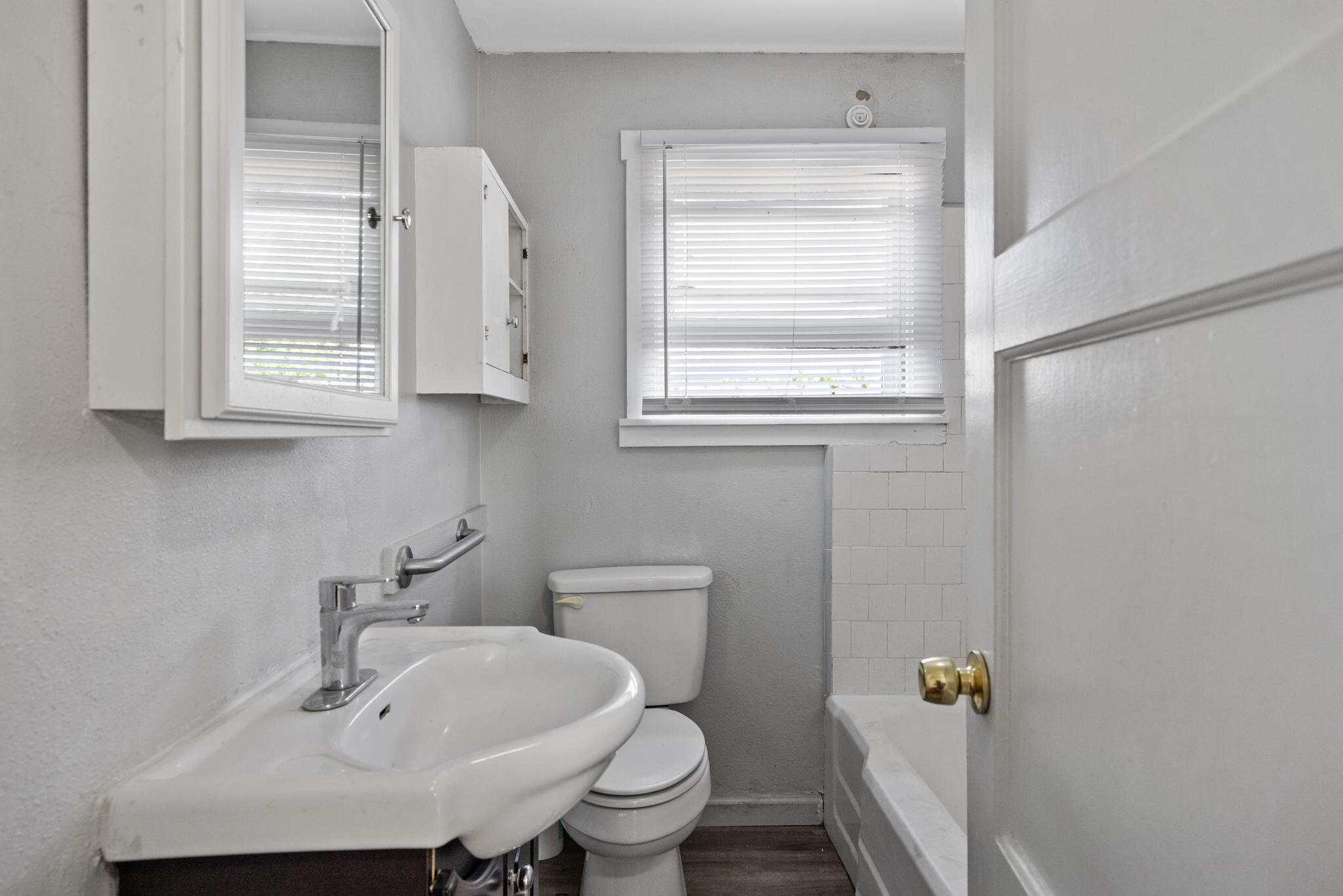 1419 S Crowe St, Visalia, CA 93277