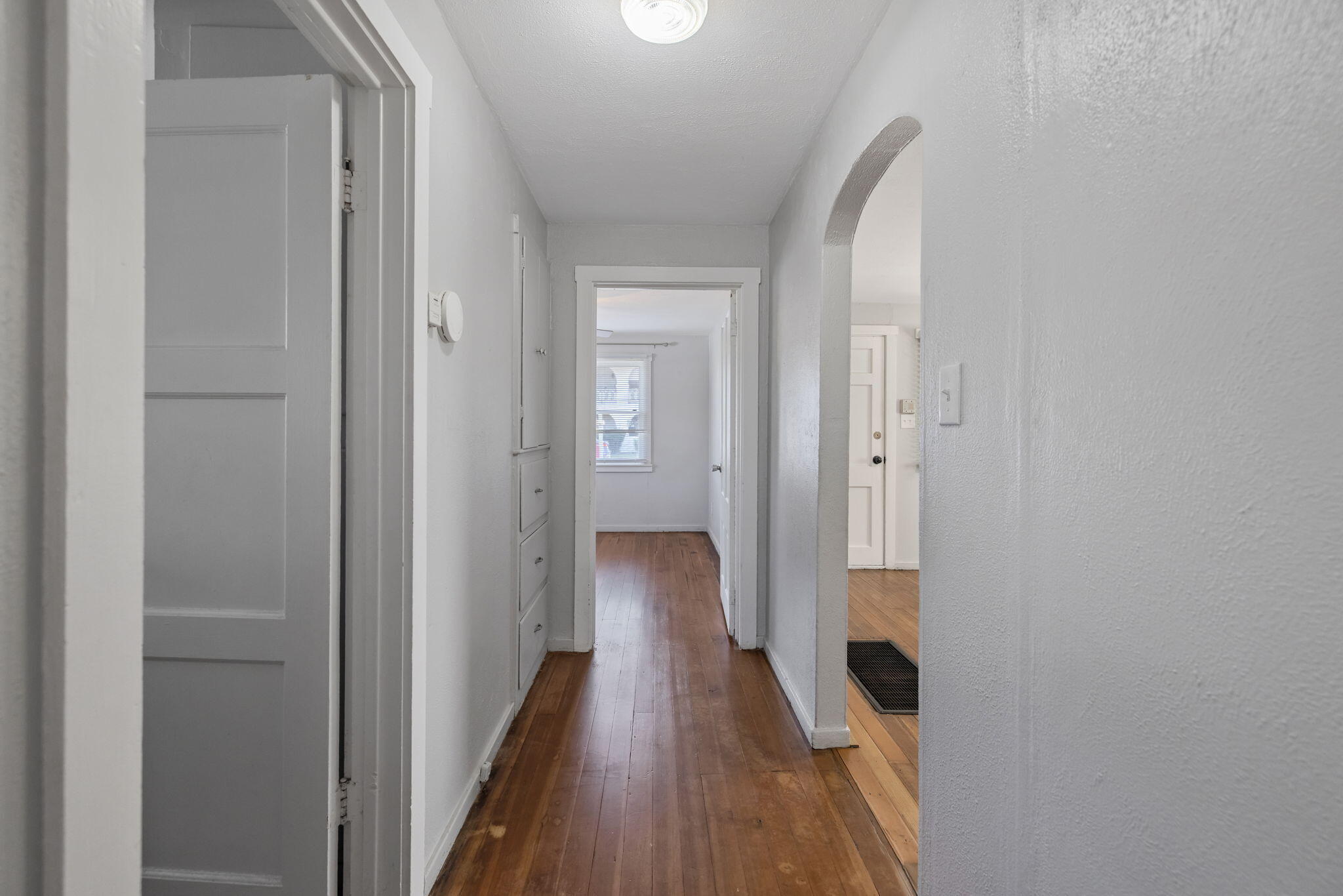 1419 S Crowe St, Visalia, CA 93277