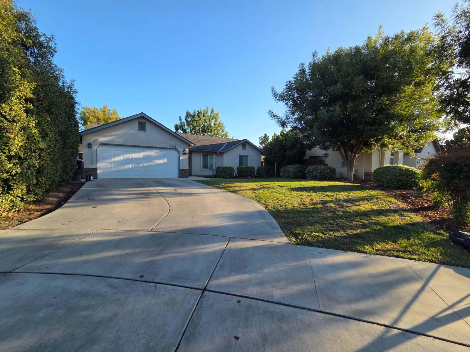 1146 E Buena Vista Ave, Visalia, CA 93292