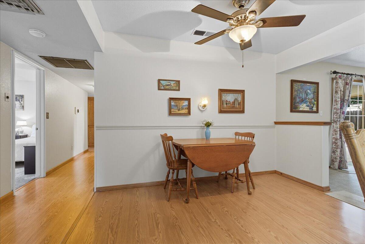 716 S Kazarian St, Tulare, CA 93274