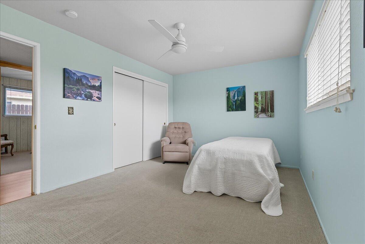 716 S Kazarian St, Tulare, CA 93274