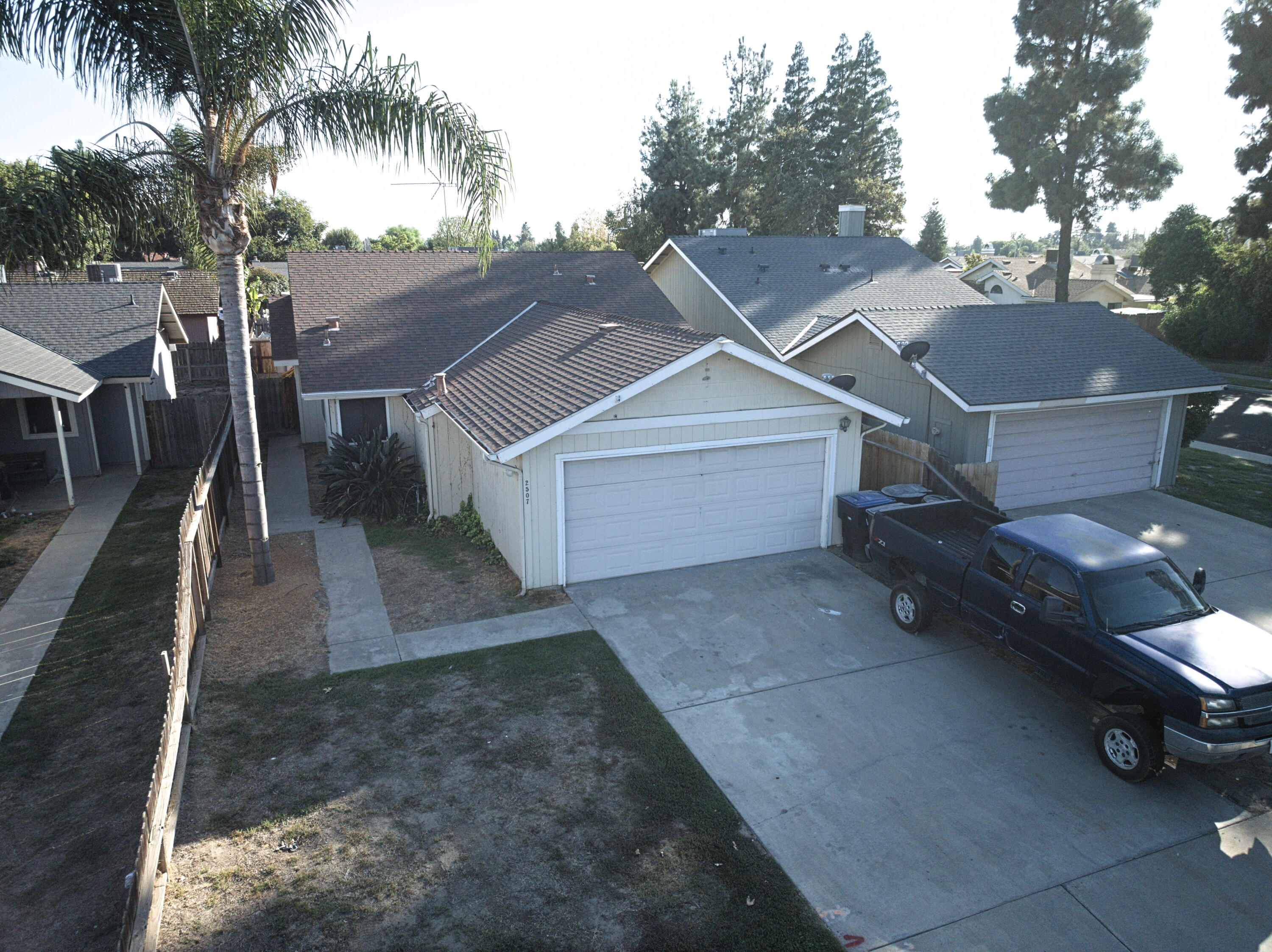 2507 E Parker Ct, Visalia, CA 93292