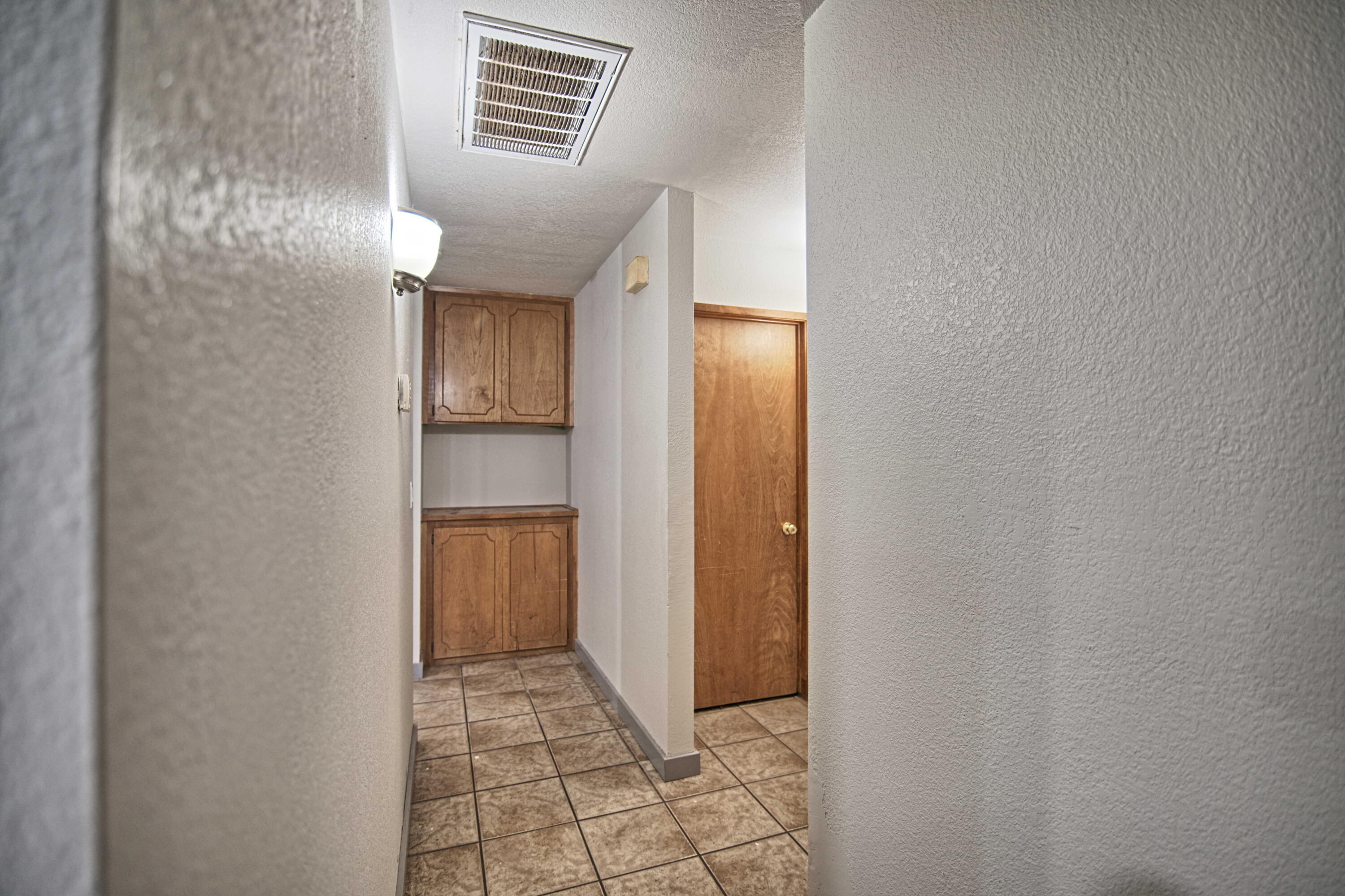 2507 E Parker Ct, Visalia, CA 93292