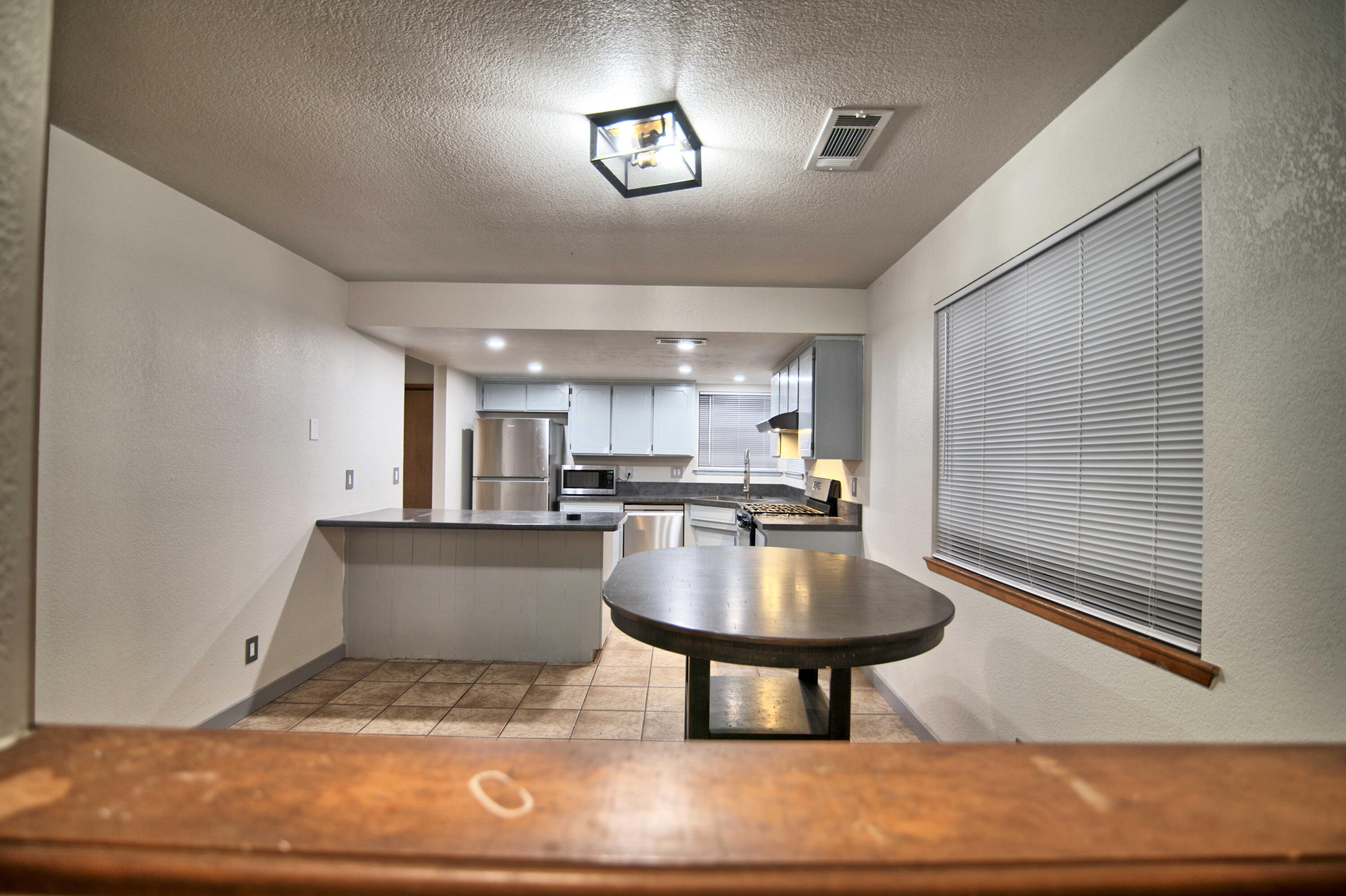 2507 E Parker Ct, Visalia, CA 93292