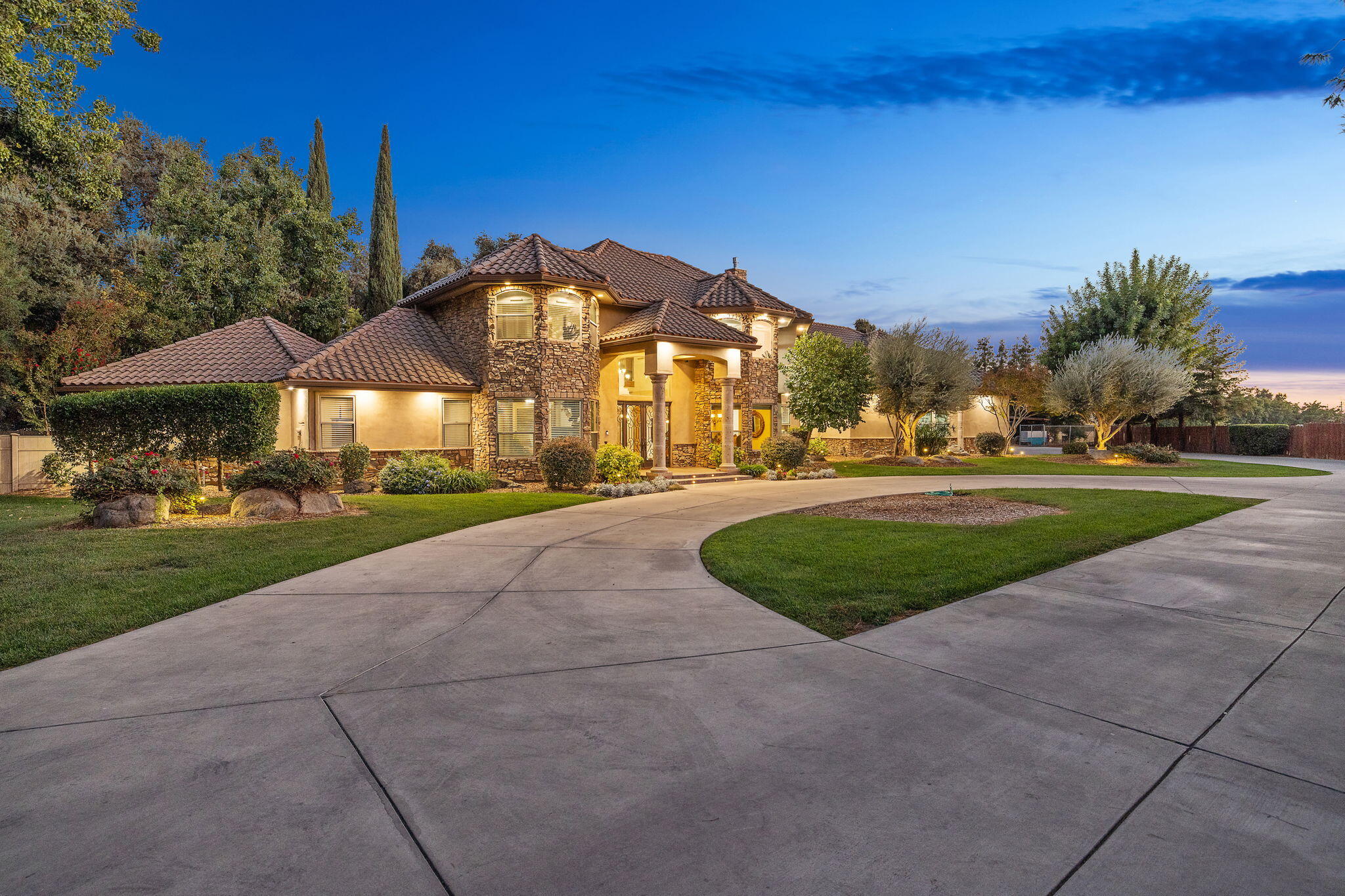4546 S Dans St, Visalia, CA 93277