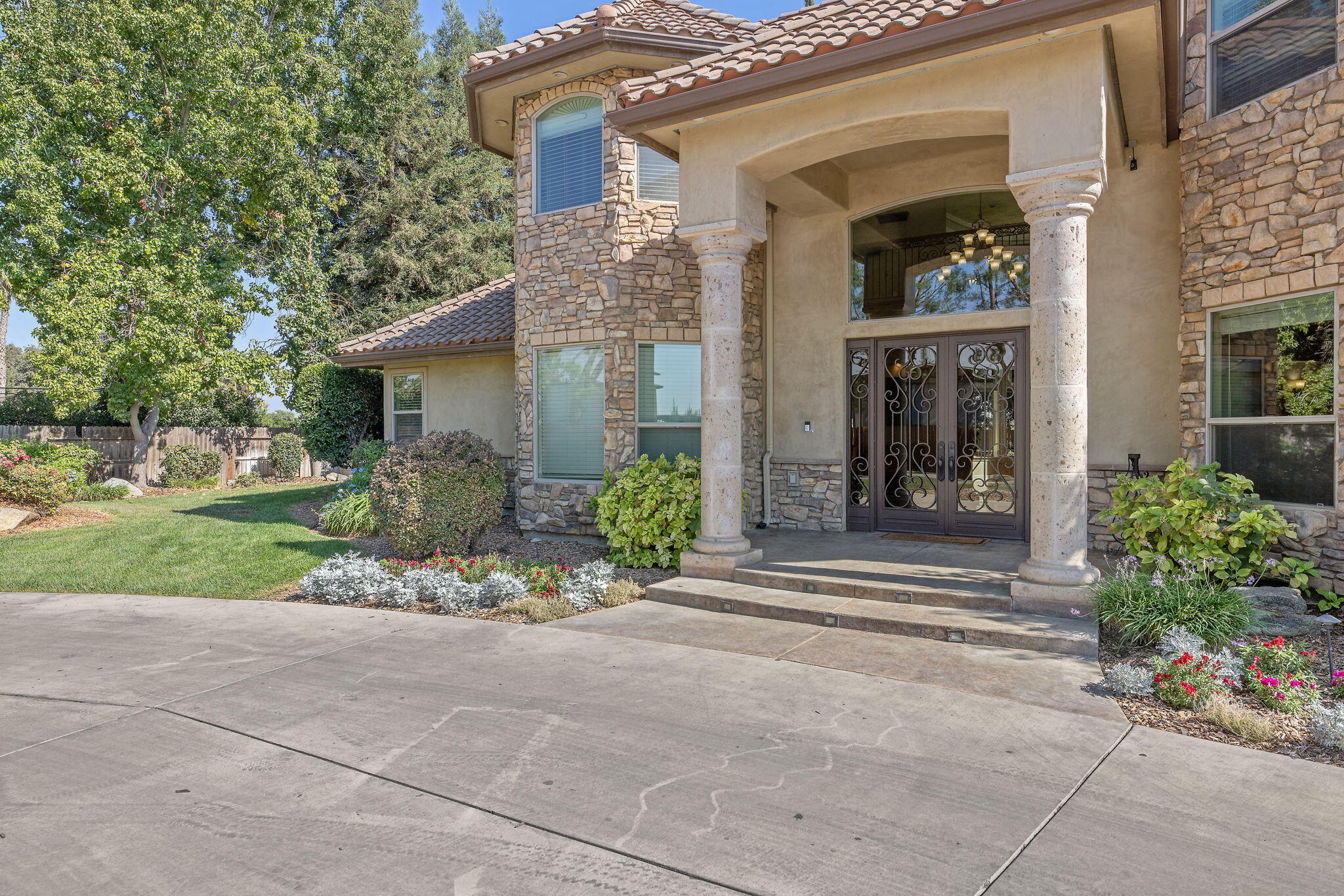 4546 S Dans St, Visalia, CA 93277