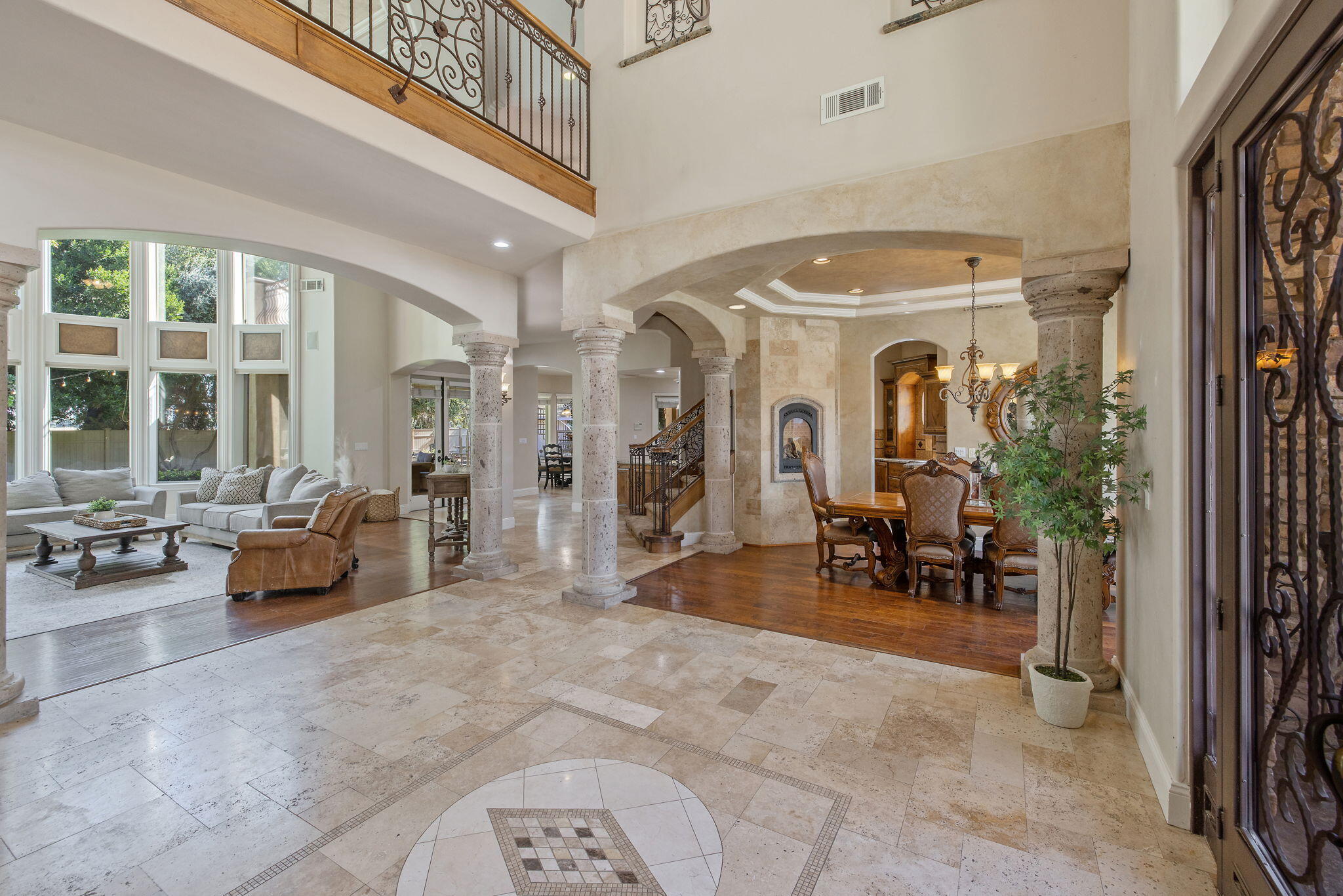 4546 S Dans St, Visalia, CA 93277
