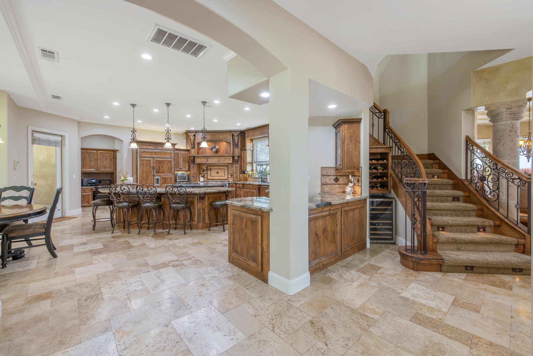 4546 S Dans St, Visalia, CA 93277