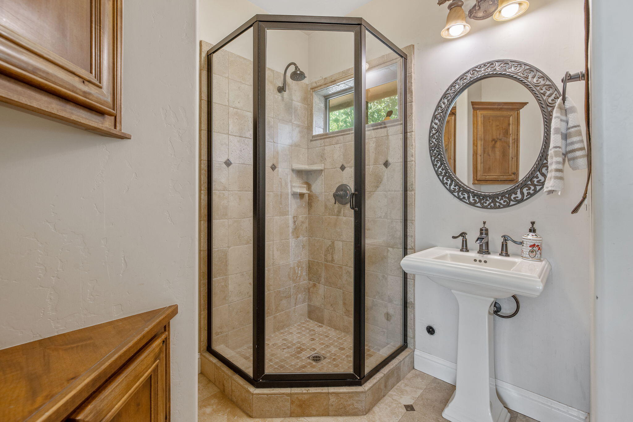 4546 S Dans St, Visalia, CA 93277