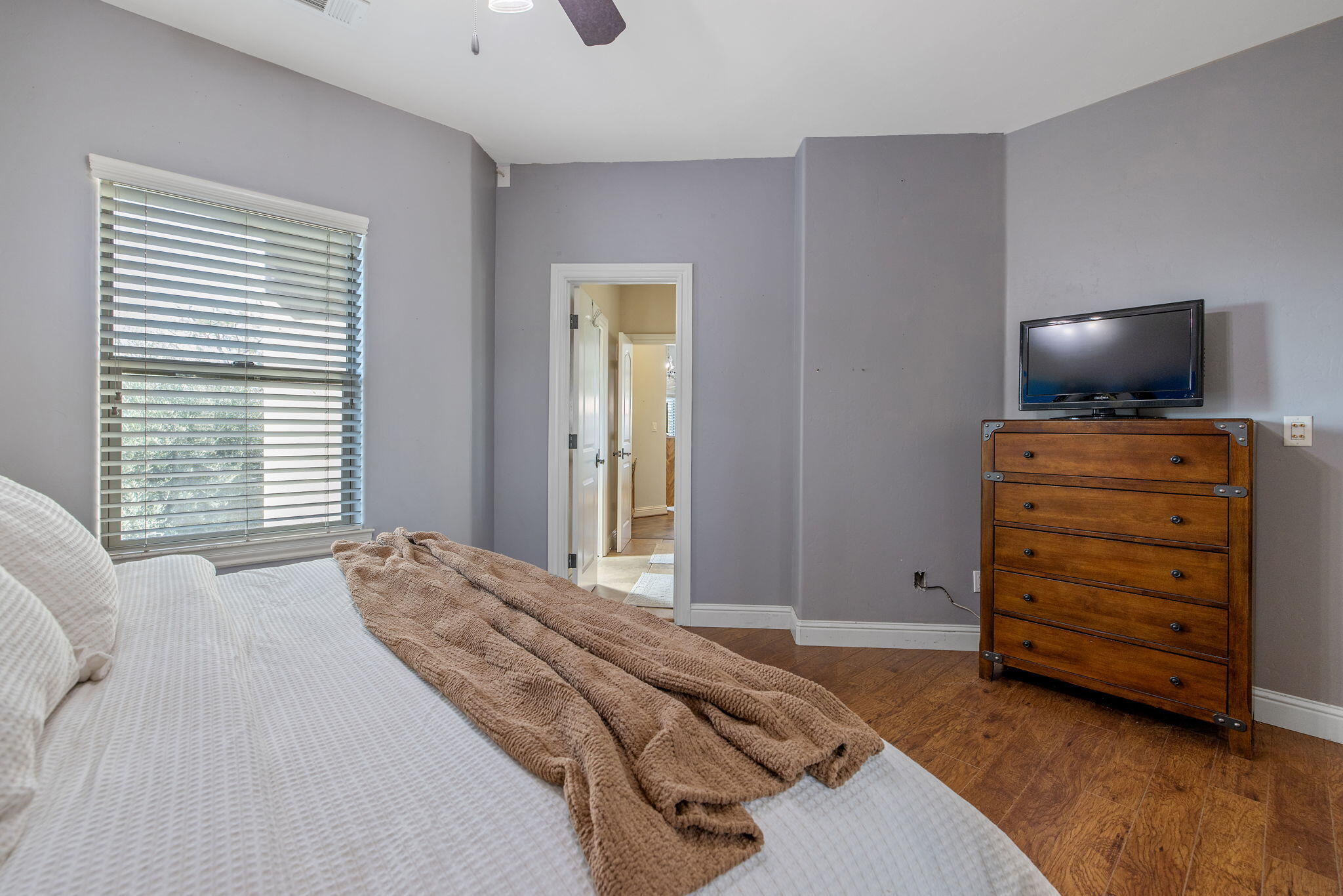 4546 S Dans St, Visalia, CA 93277