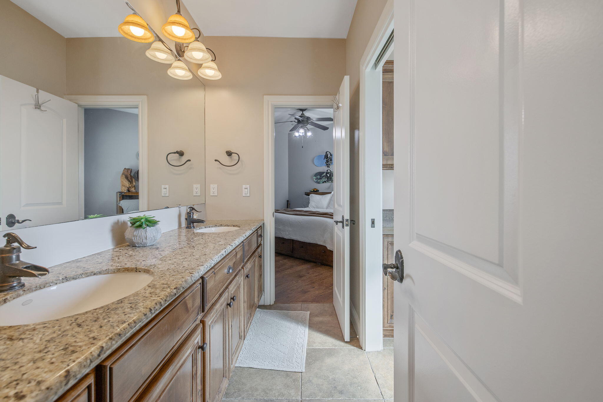 4546 S Dans St, Visalia, CA 93277