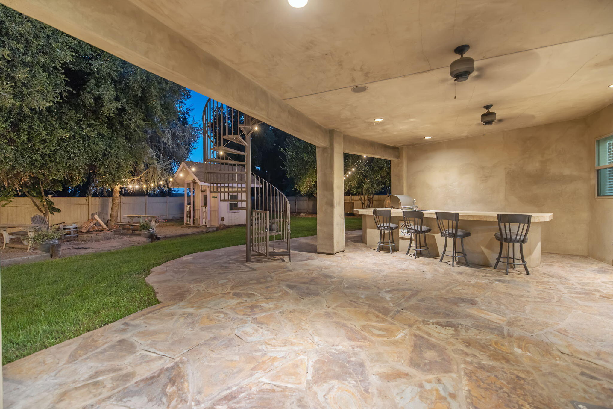 4546 S Dans St, Visalia, CA 93277