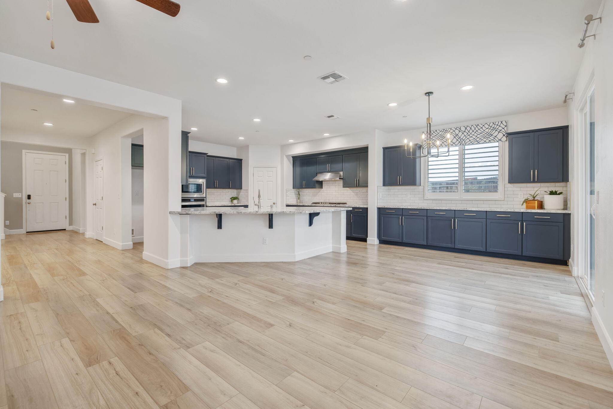 801 Howard St, Kingsburg, CA 93631