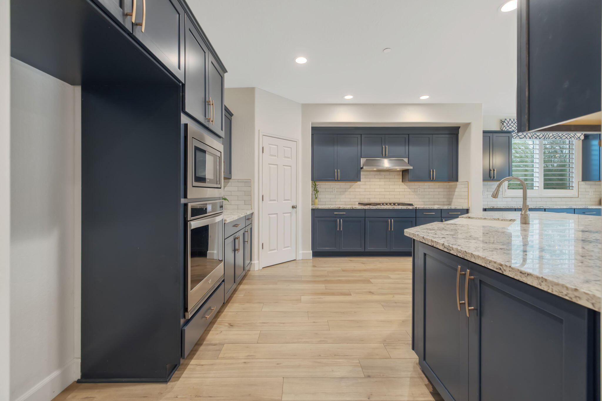 801 Howard St, Kingsburg, CA 93631