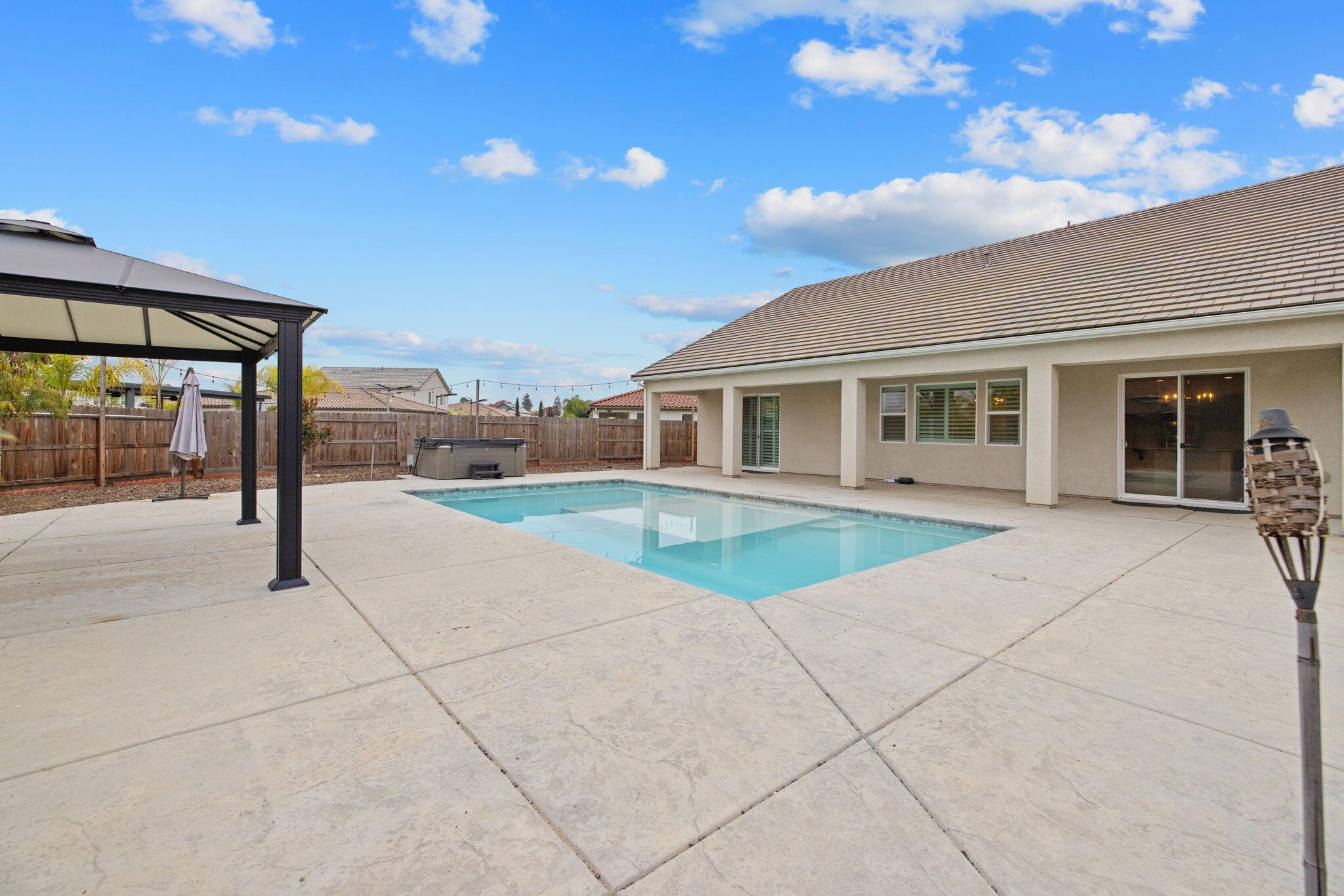 801 Howard St, Kingsburg, CA 93631