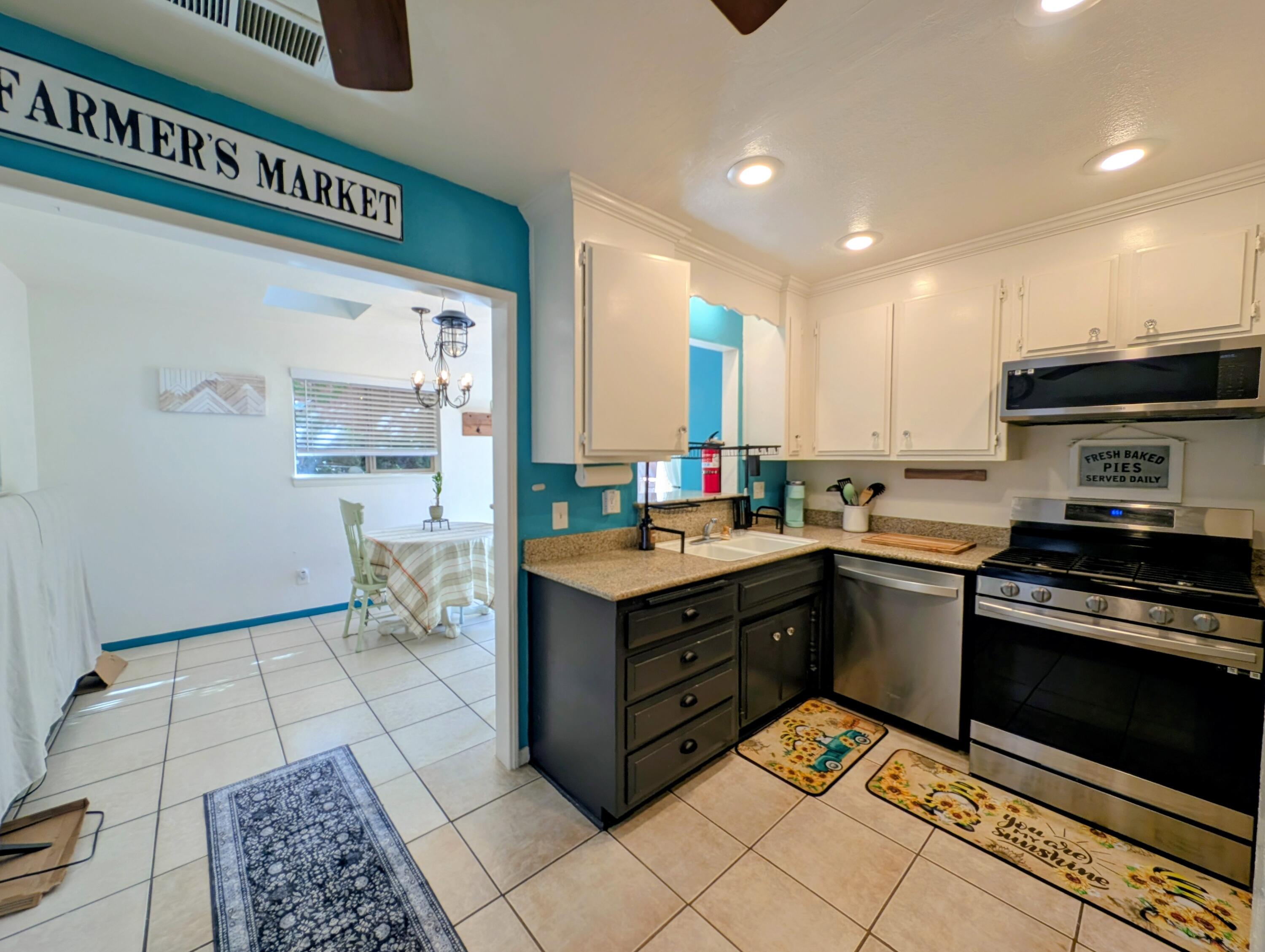 22815 Alder Ln, Crestline, CA 92325