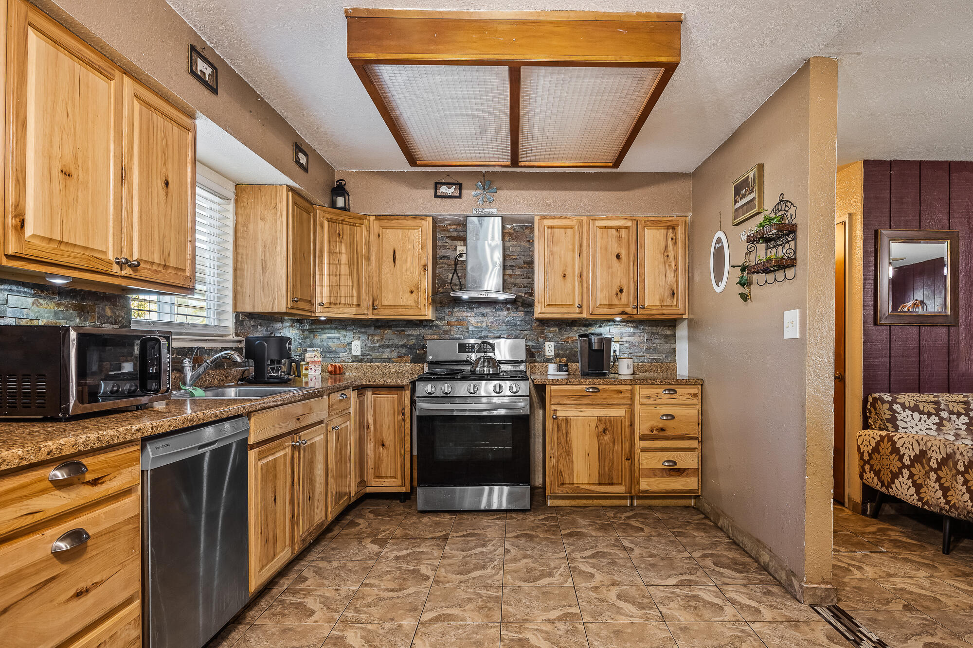 1851 Van Dorsten Ave, Corcoran, CA 93212