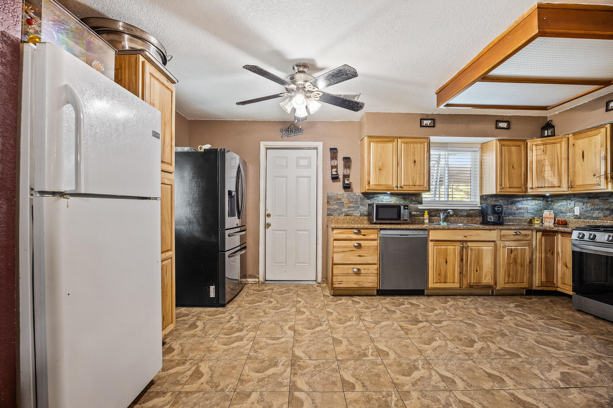 1851 Van Dorsten Ave, Corcoran, CA 93212