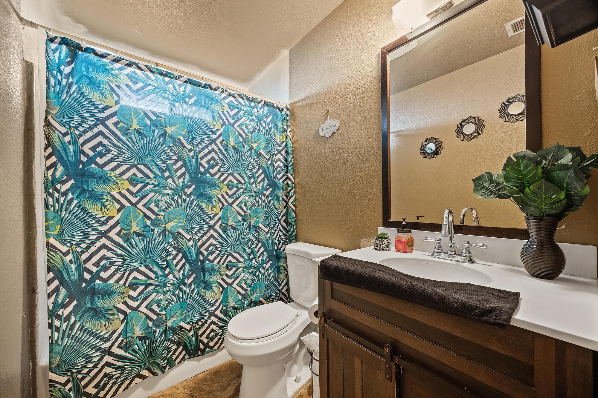 1851 Van Dorsten Ave, Corcoran, CA 93212