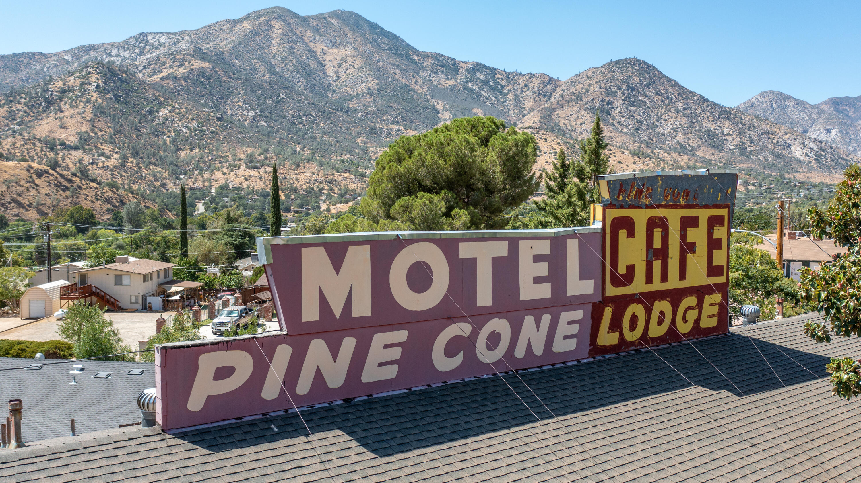 13383 Sierra Way Way, Kernville, CA 93238