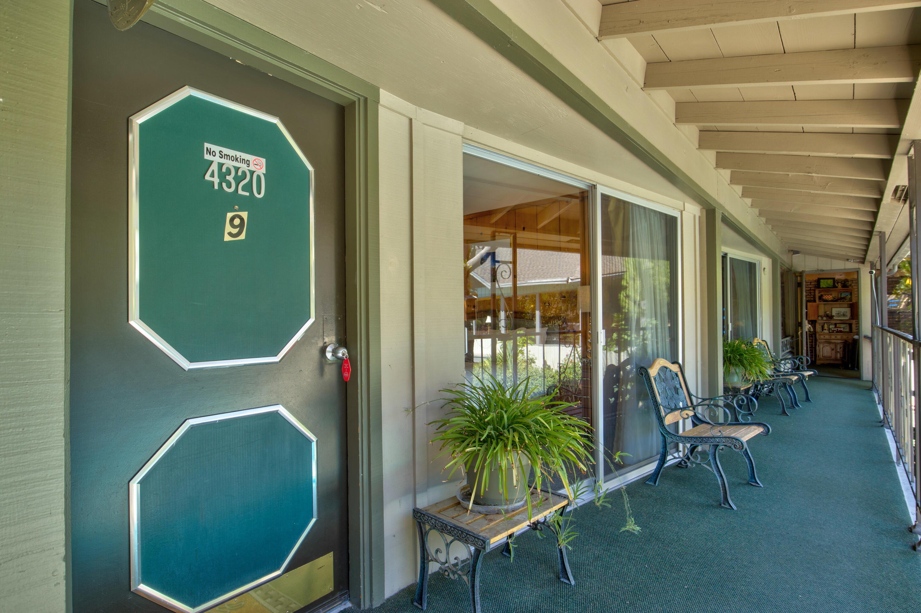 13383 Sierra Way Way, Kernville, CA 93238