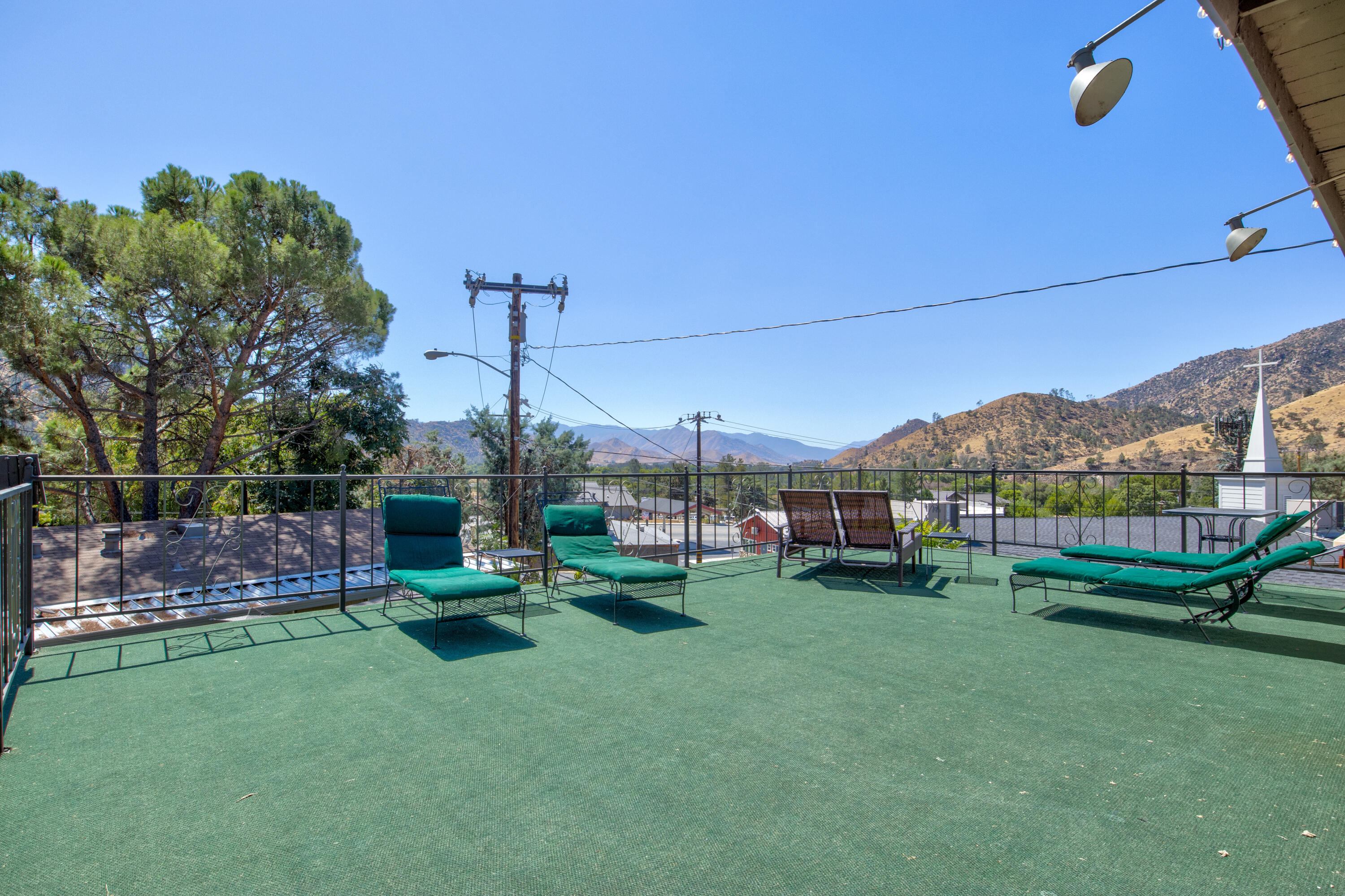 13383 Sierra Way Way, Kernville, CA 93238