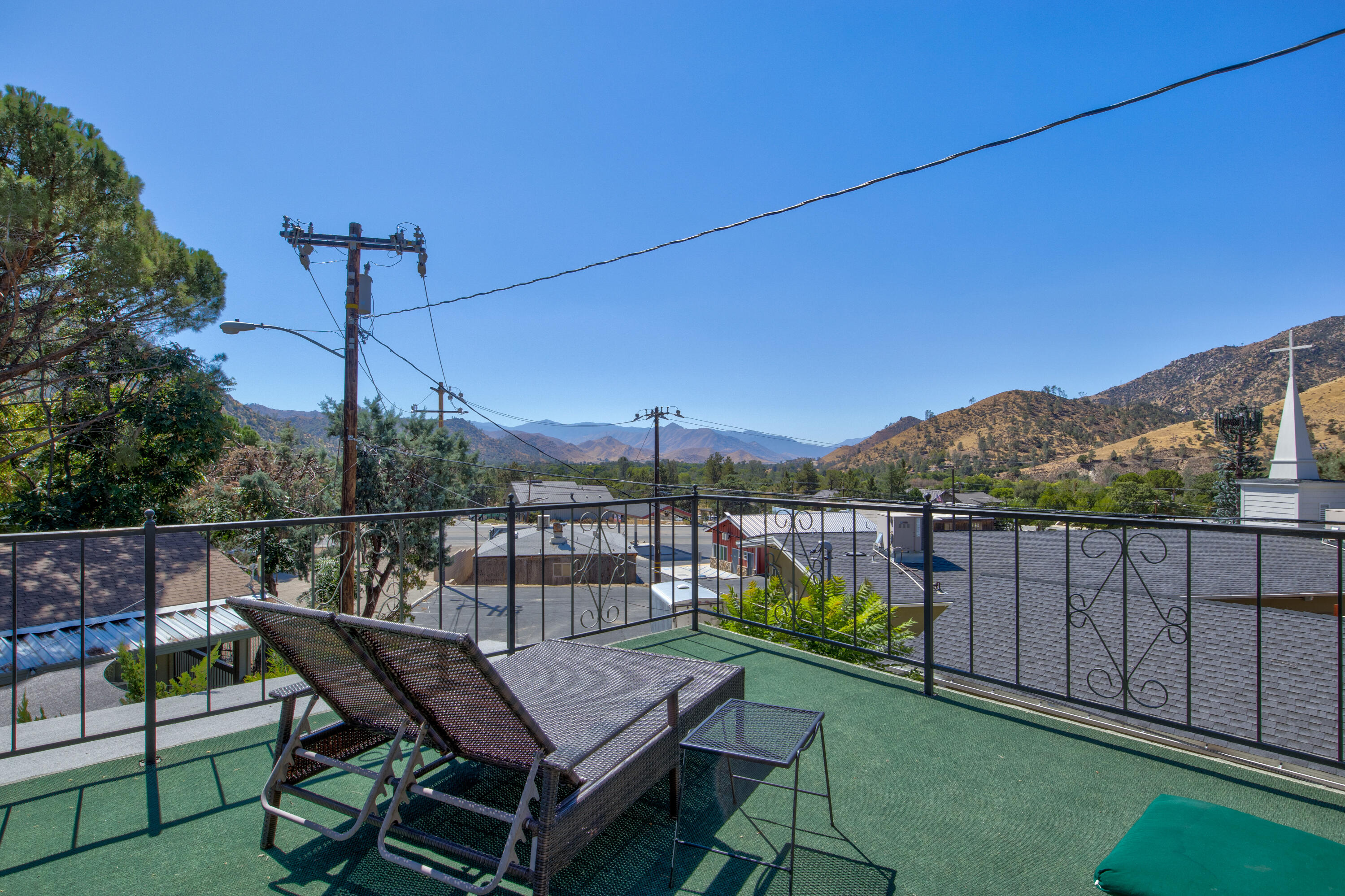 13383 Sierra Way Way, Kernville, CA 93238