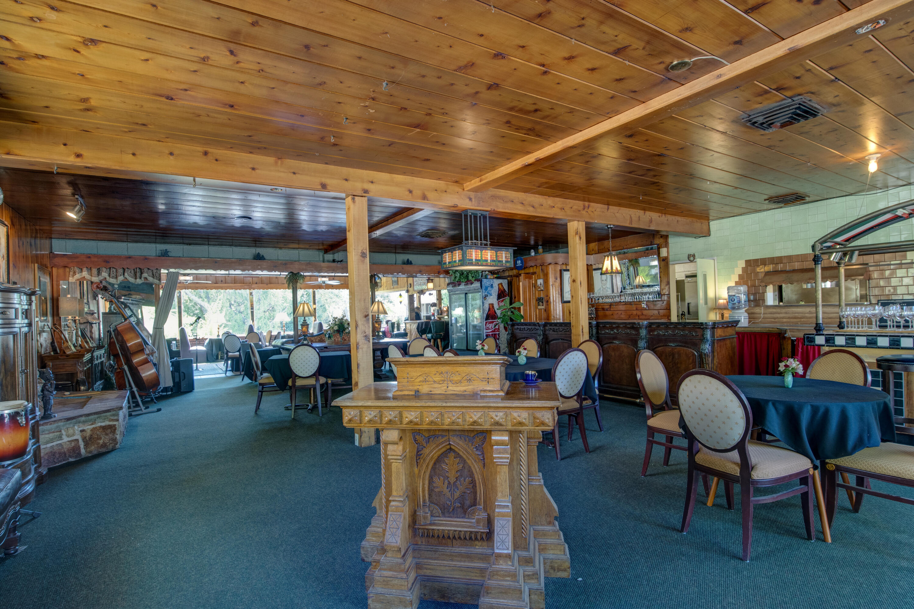 13383 Sierra Way Way, Kernville, CA 93238