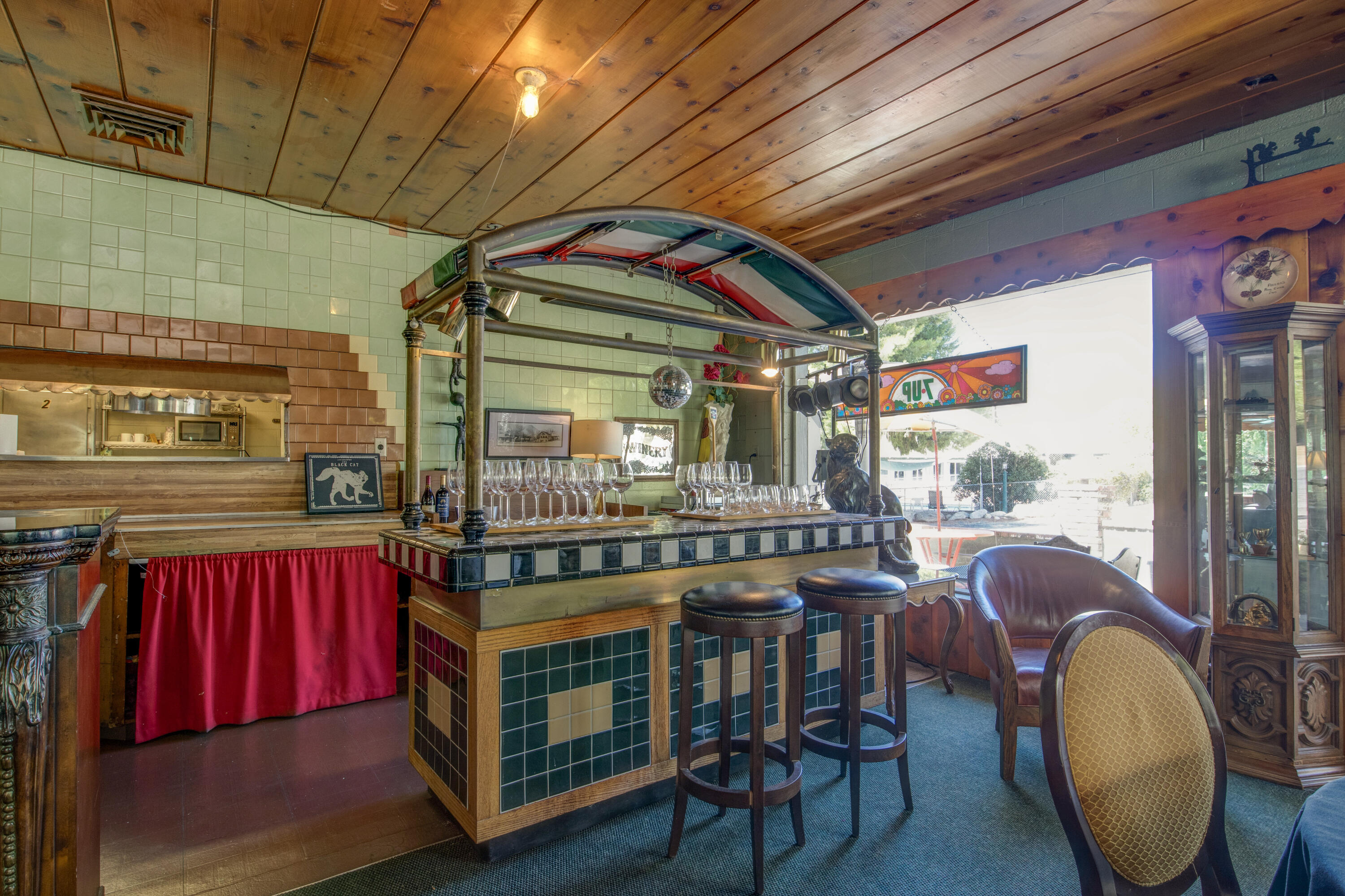 13383 Sierra Way Way, Kernville, CA 93238