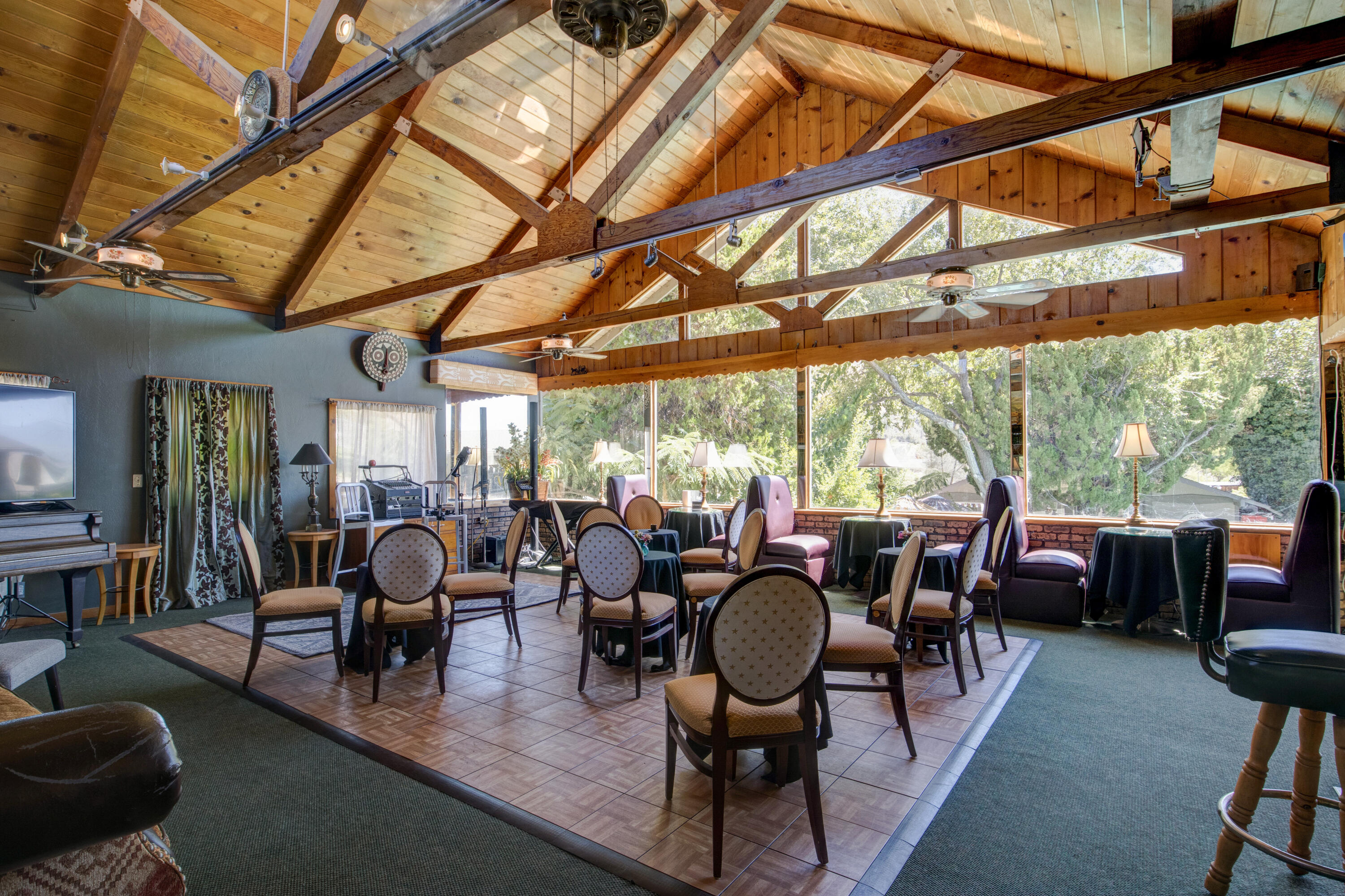 13383 Sierra Way Way, Kernville, CA 93238