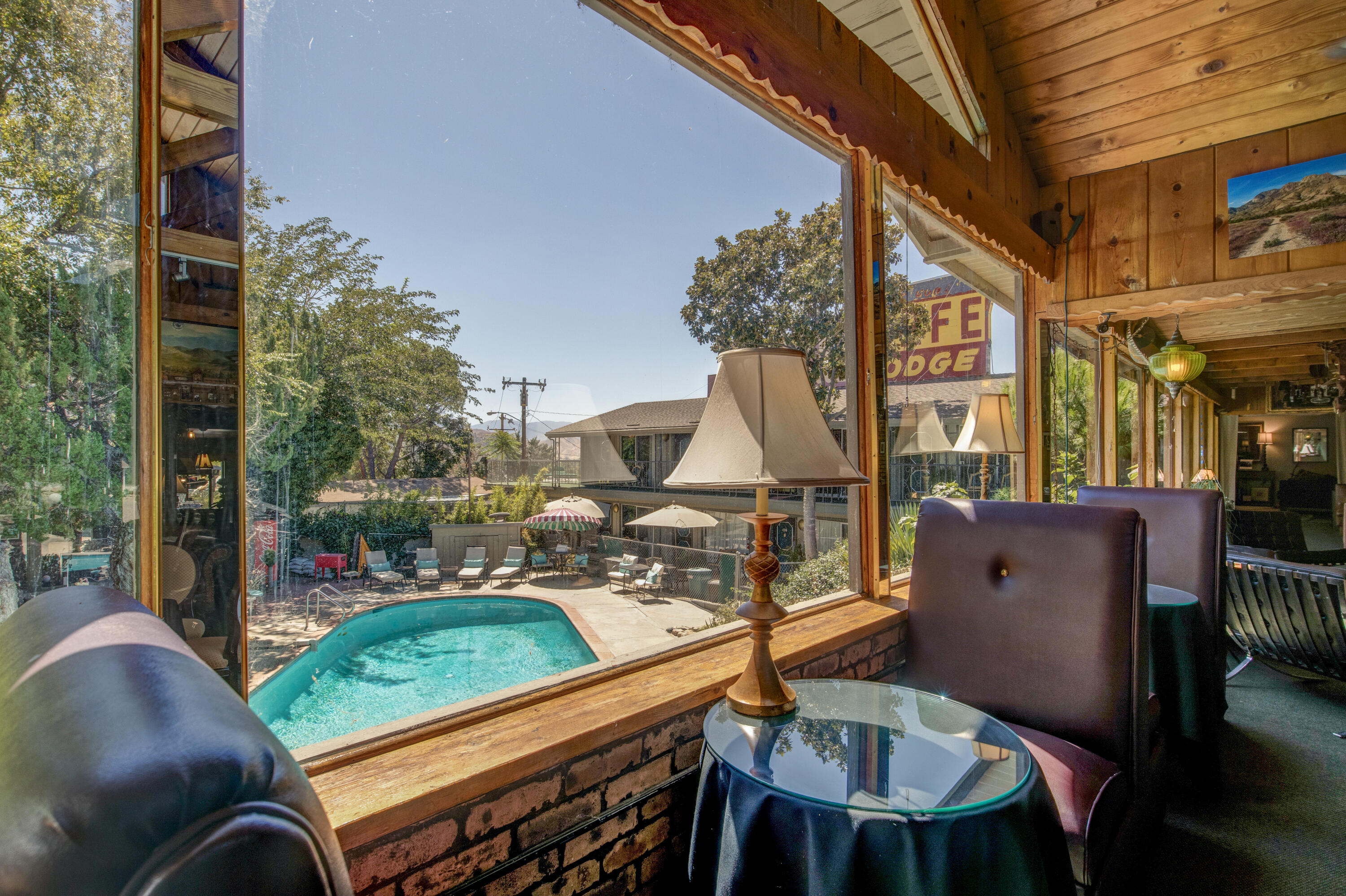 13383 Sierra Way Way, Kernville, CA 93238