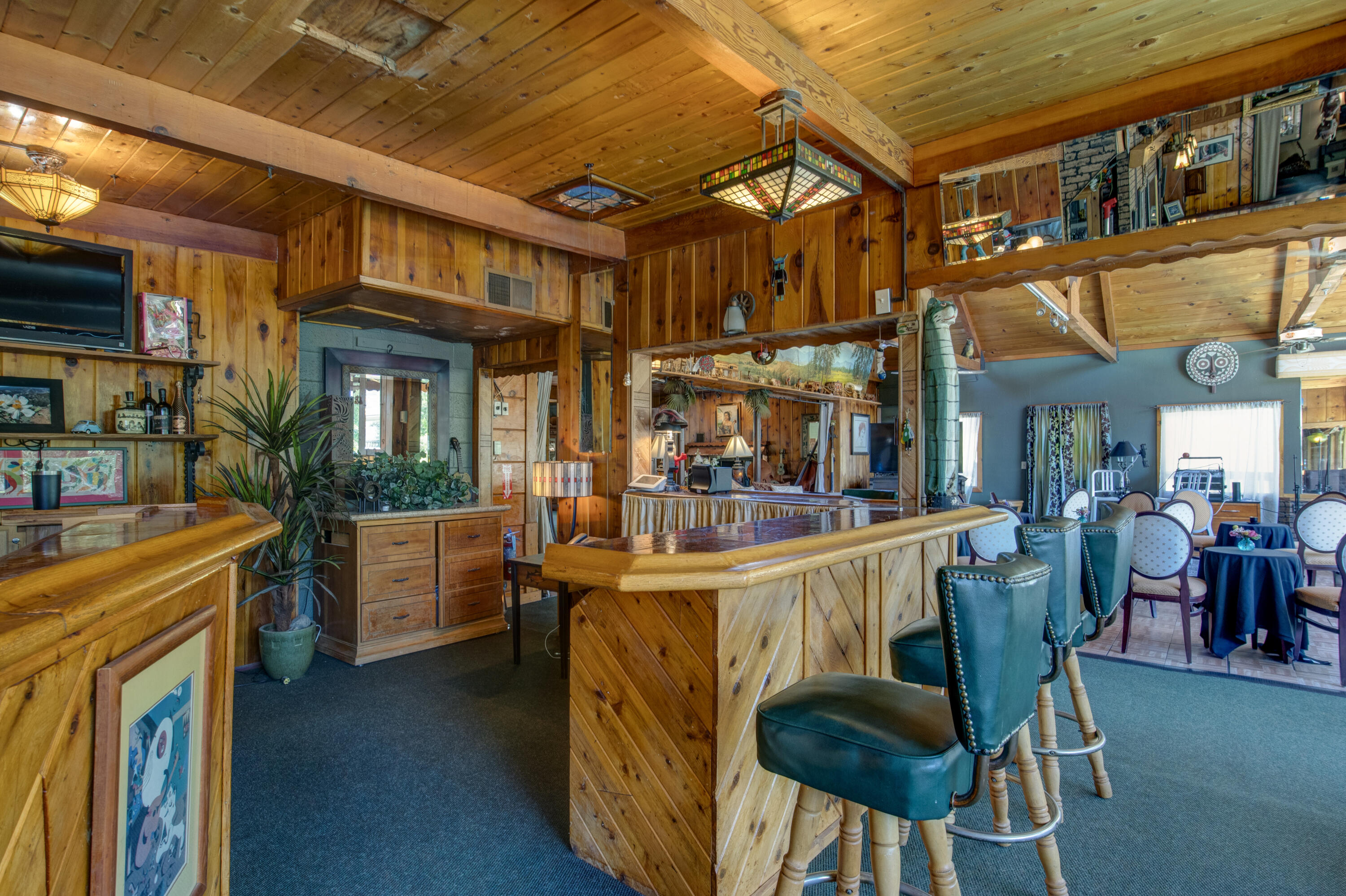 13383 Sierra Way Way, Kernville, CA 93238