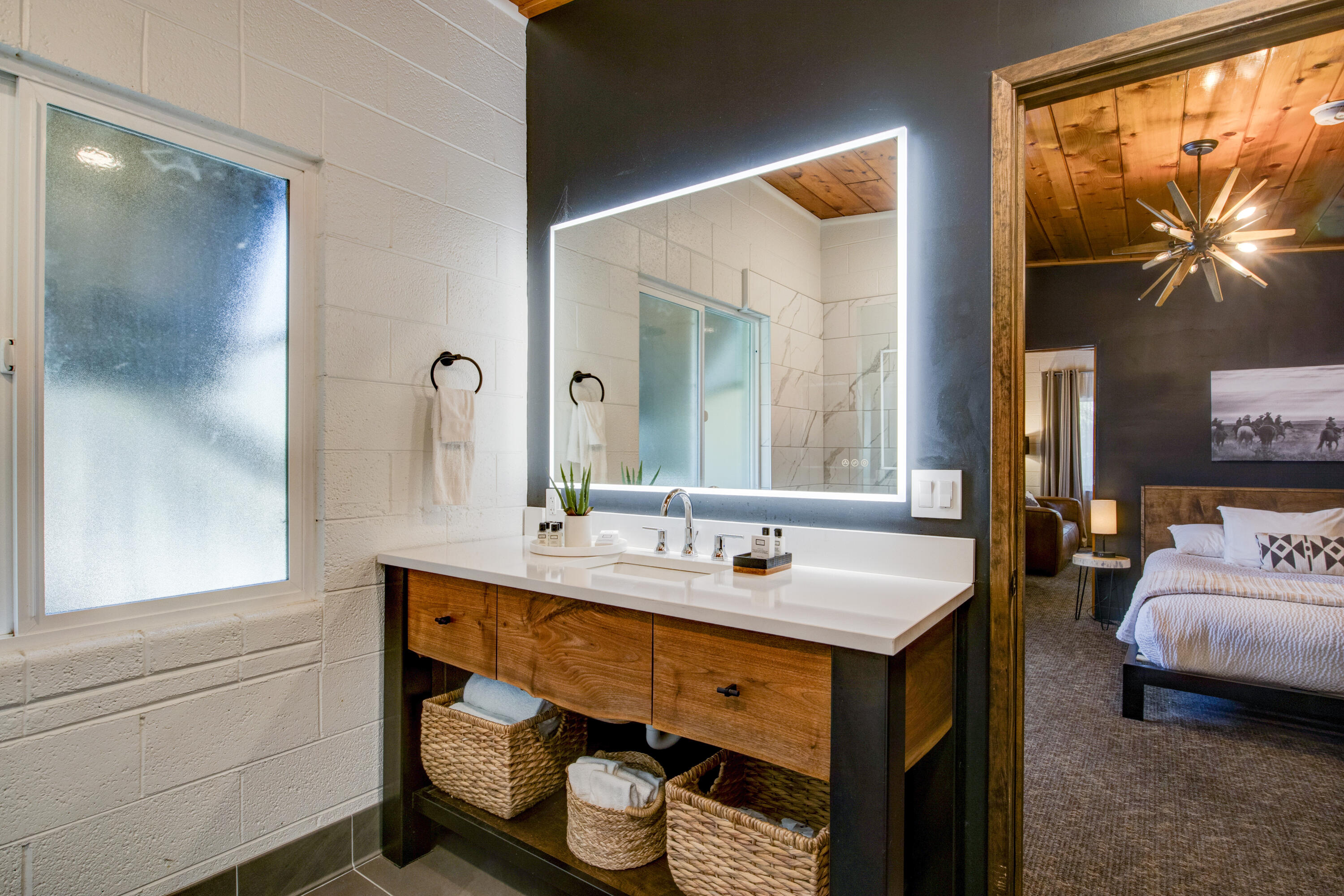 13383 Sierra Way Way, Kernville, CA 93238