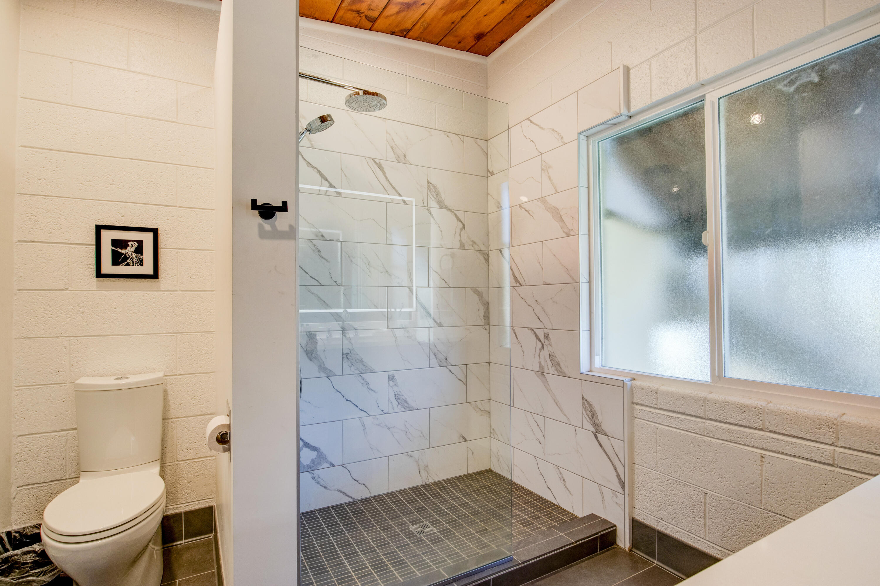 13383 Sierra Way Way, Kernville, CA 93238