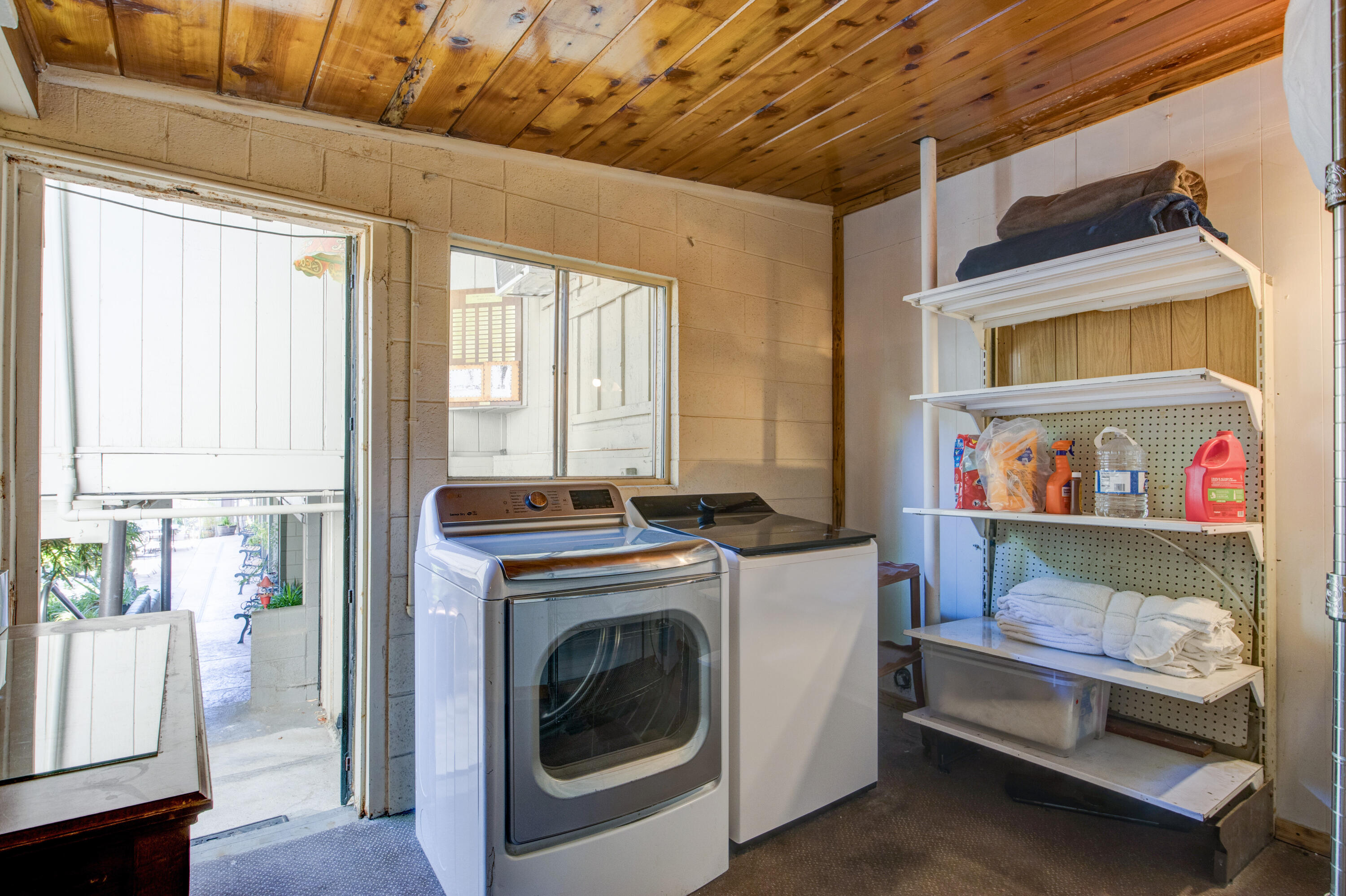 13383 Sierra Way Way, Kernville, CA 93238