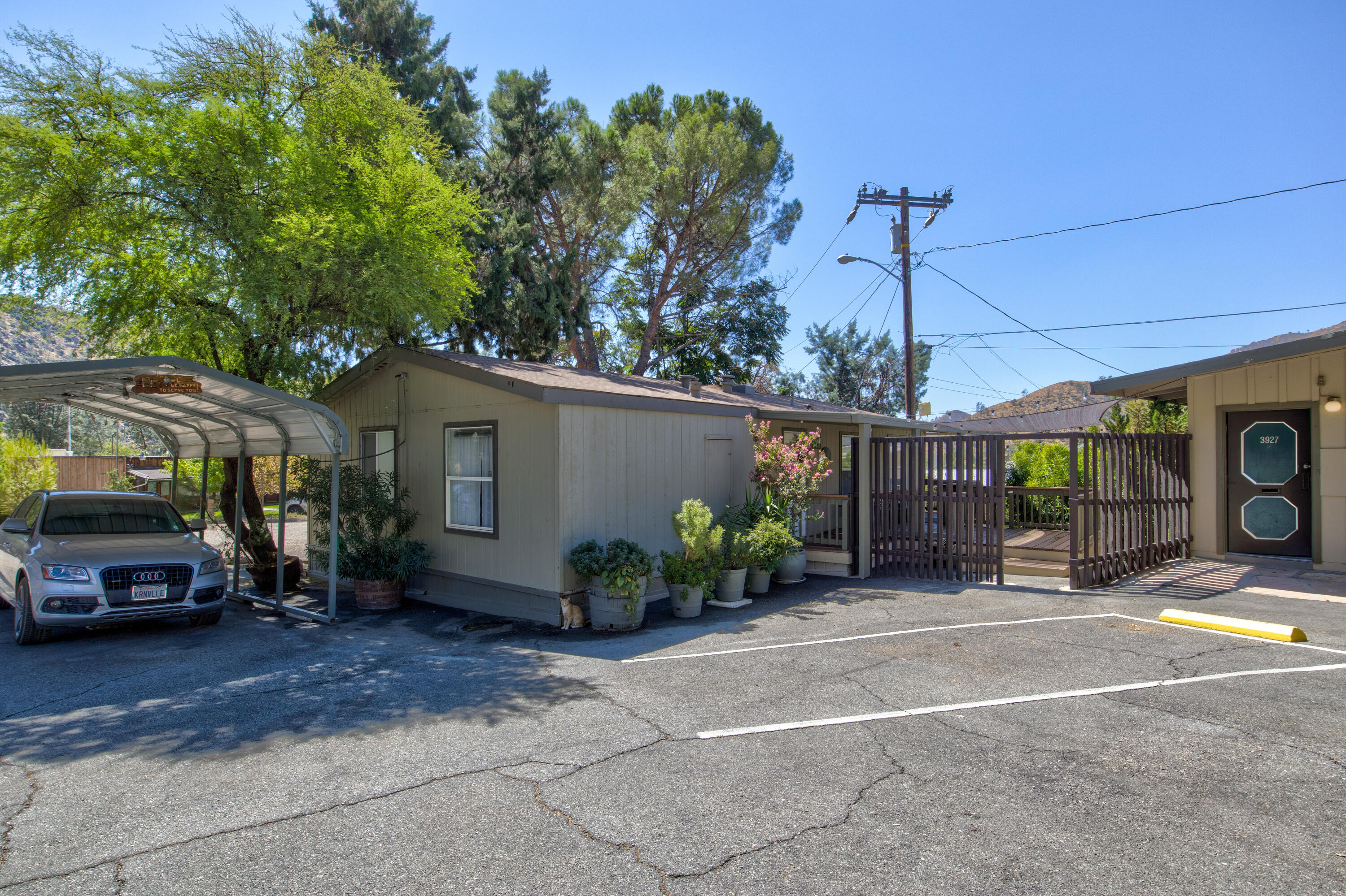 13383 Sierra Way Way, Kernville, CA 93238